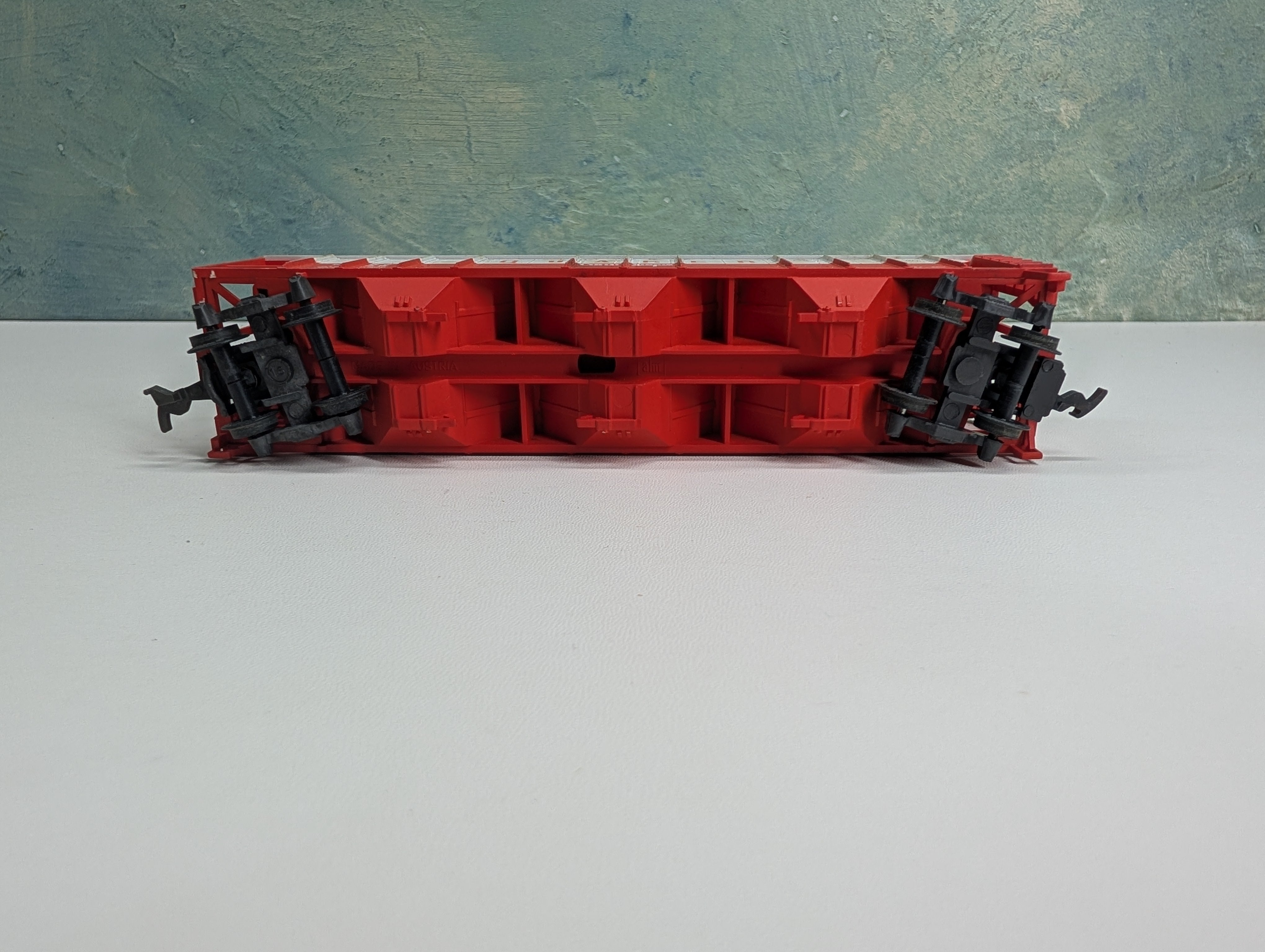 USED HO Scale 3 Bay Covered Hopper Quaker Cane Sugar NSRX #305