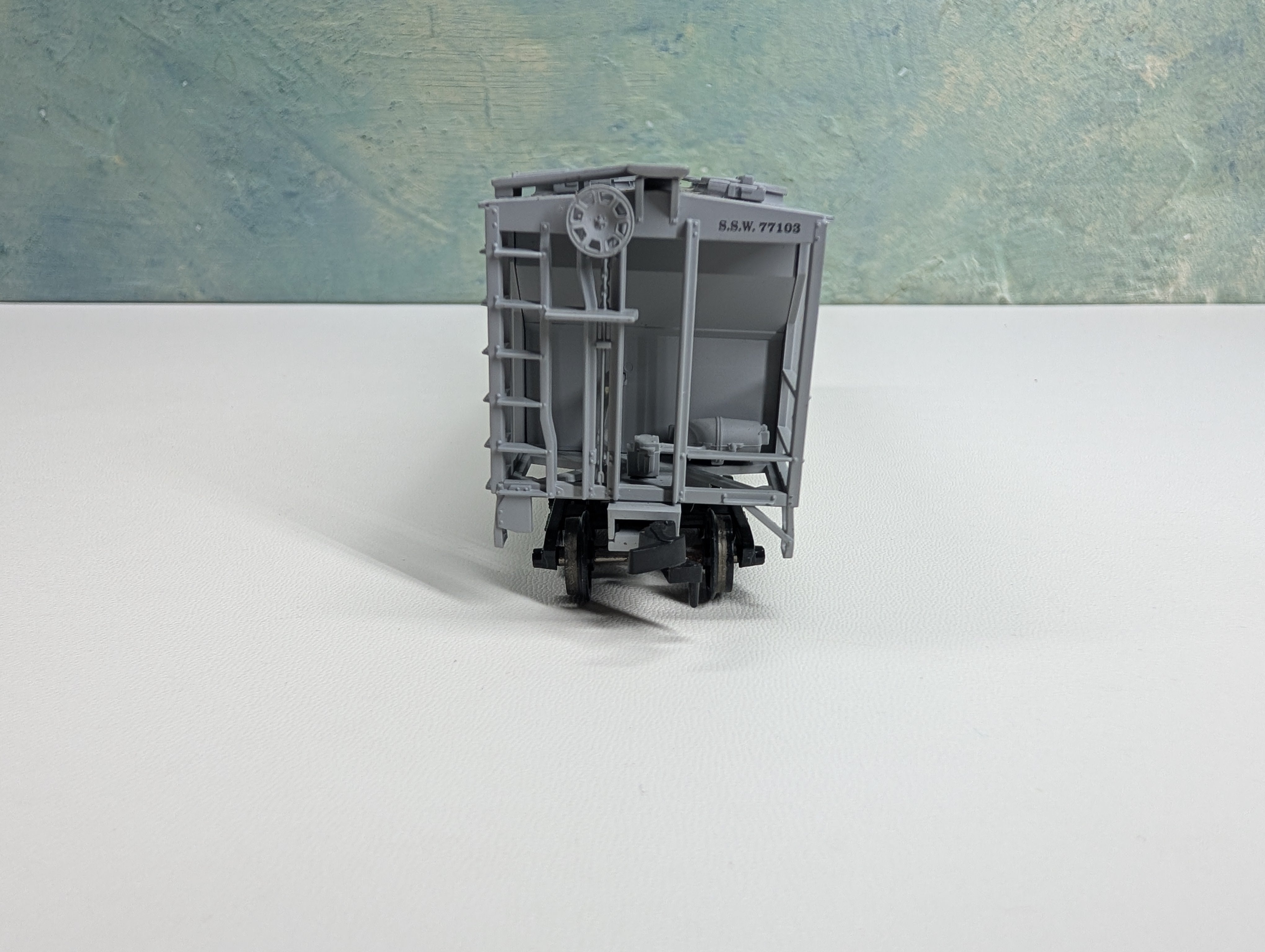 USED Atlas HO Scale 2 Bay Covered Hopper Cotton Belt SSW #77103
