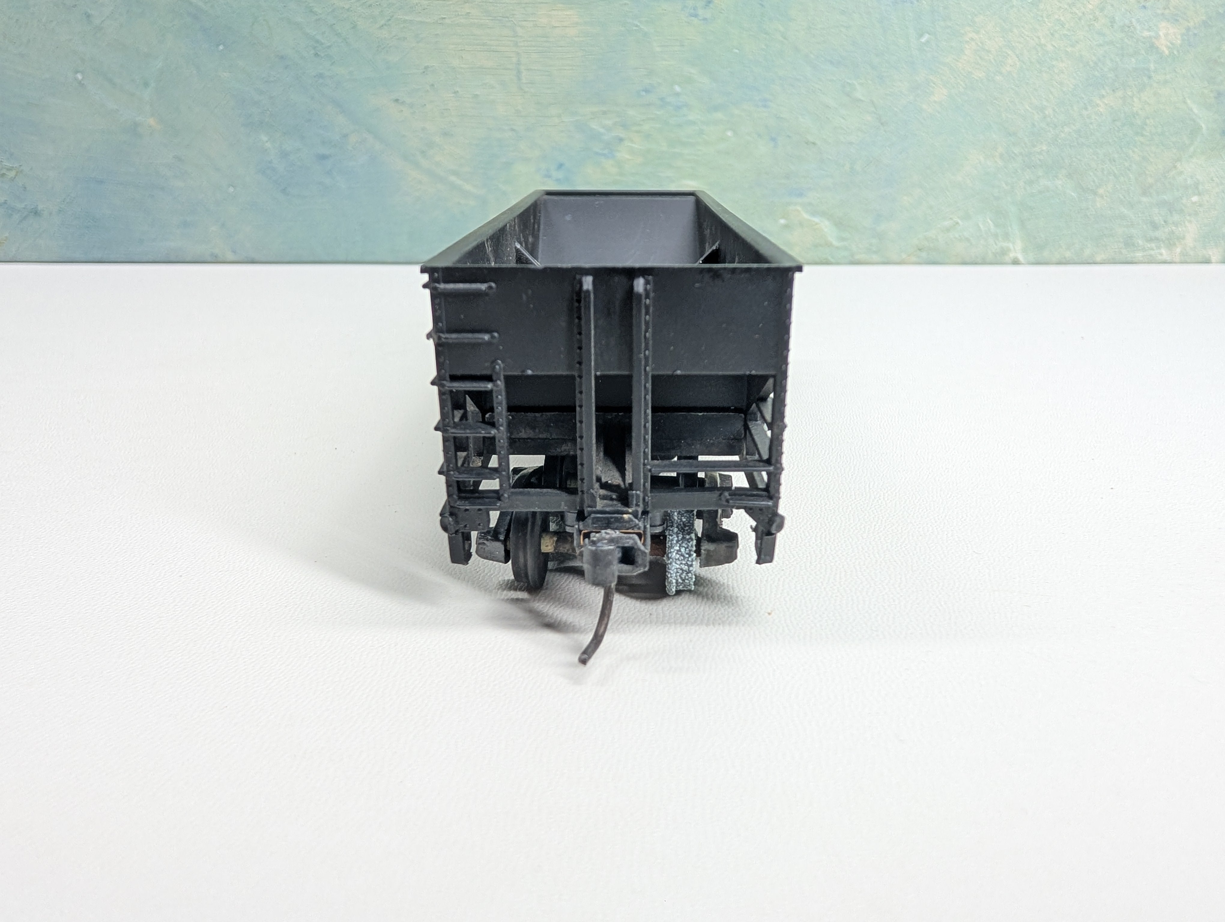 USED Tyco HO Scale Operating 2 Bay Hopper Reading RDG #65950