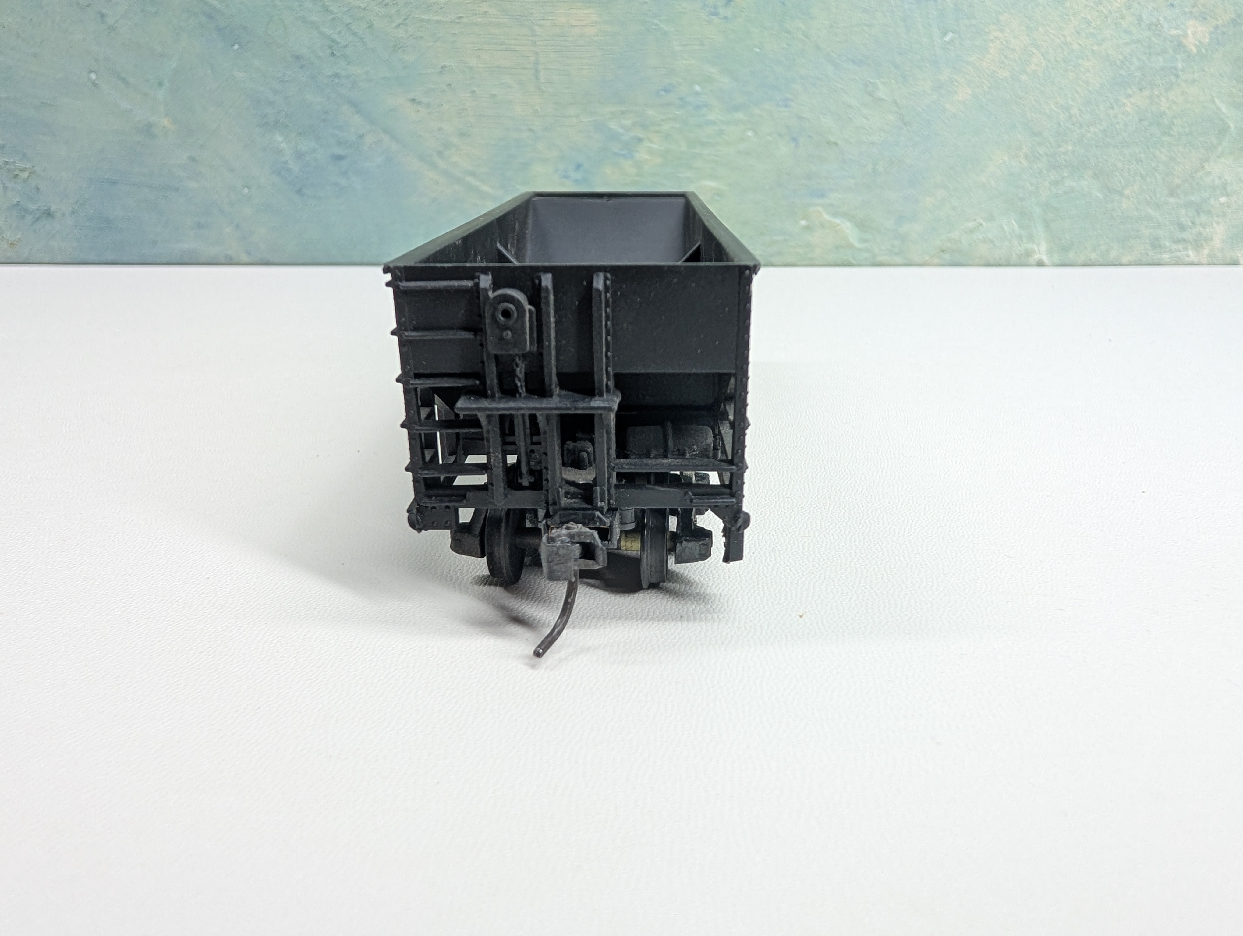 USED Tyco HO Scale Operating 2 Bay Hopper Reading RDG #65950