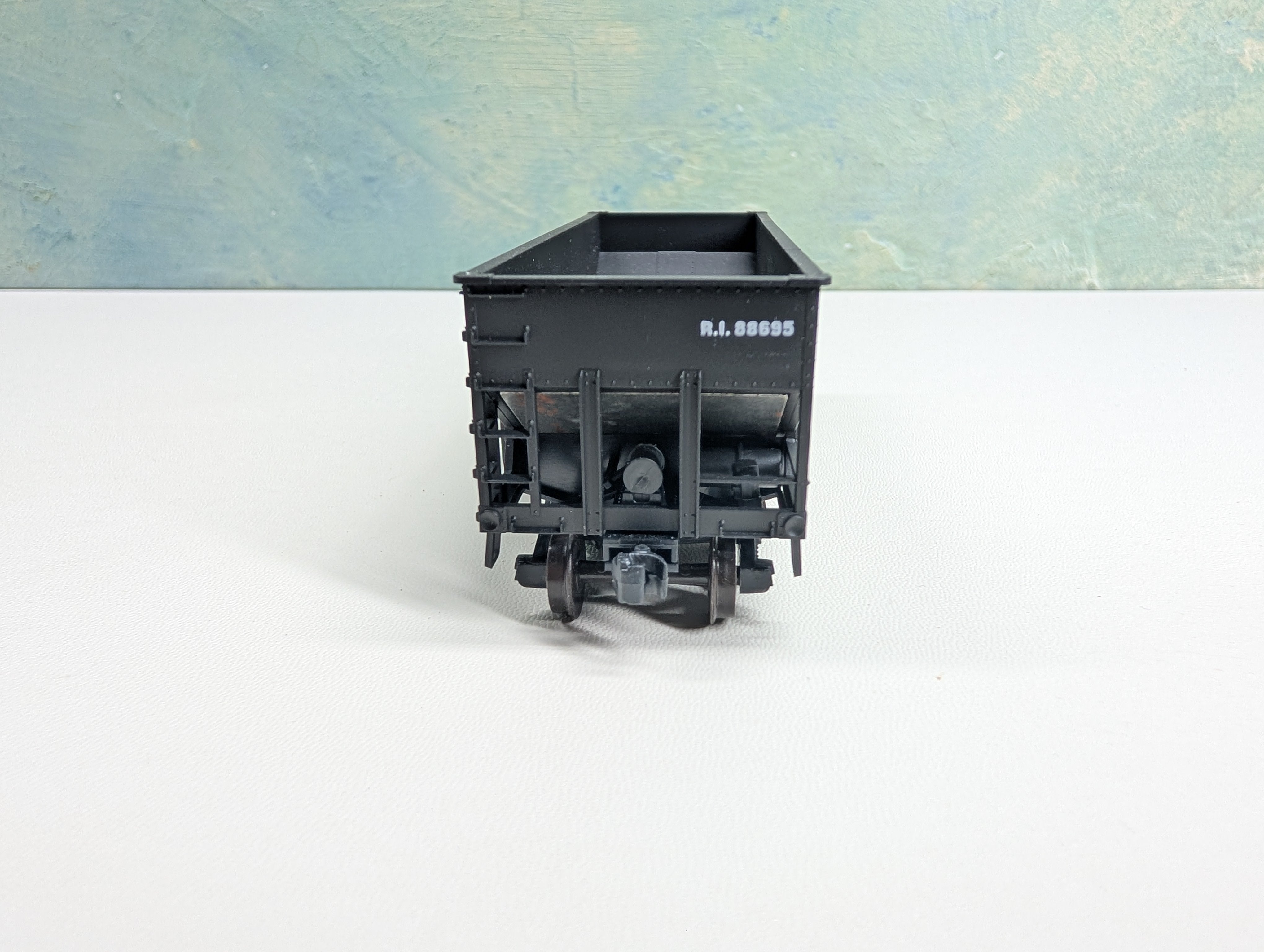 USED Accurail HO Scale 2 Bay Hopper Rock Island RI #88695