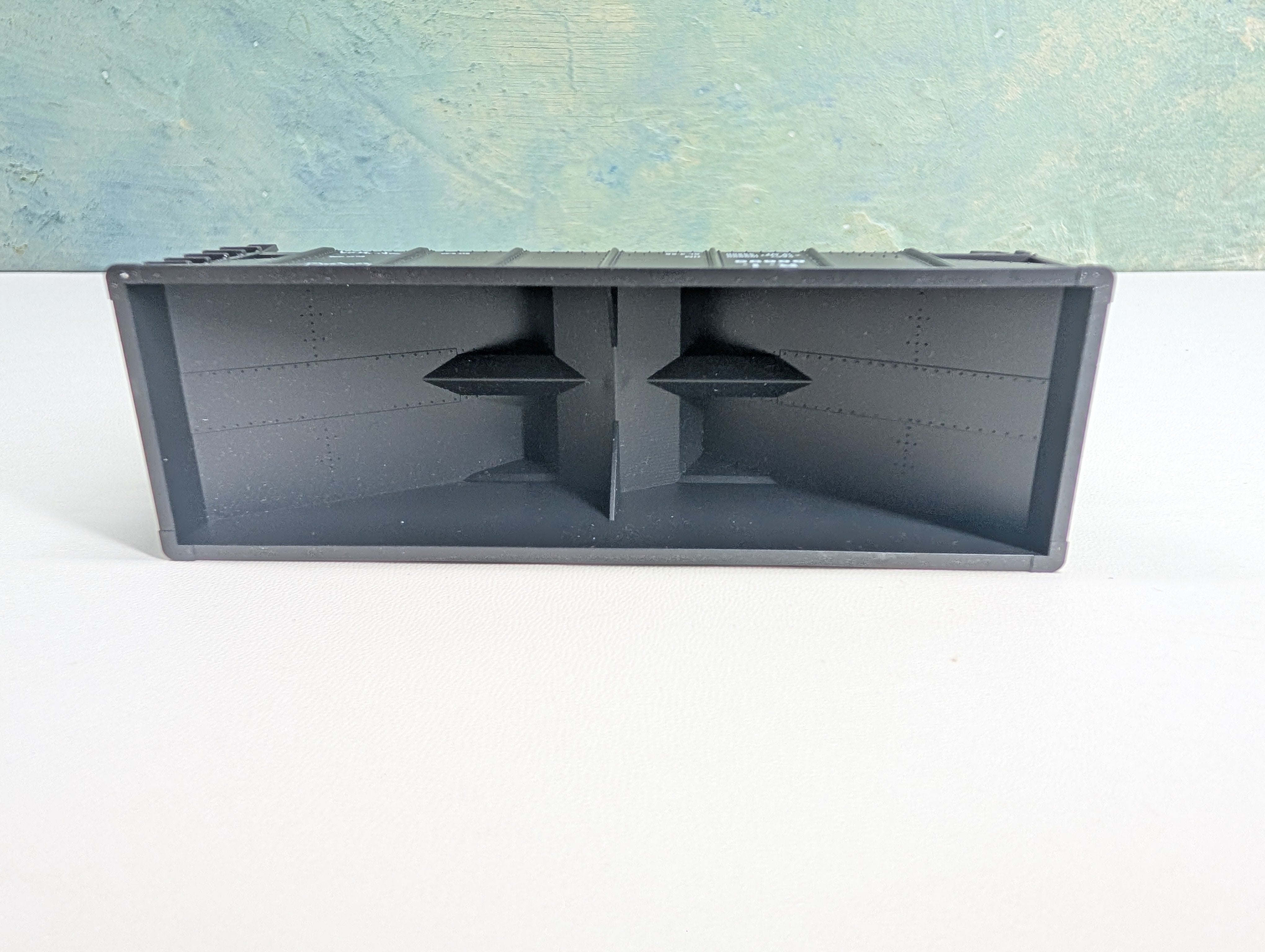USED Accurail HO Scale 2 Bay Hopper Rock Island RI #88695