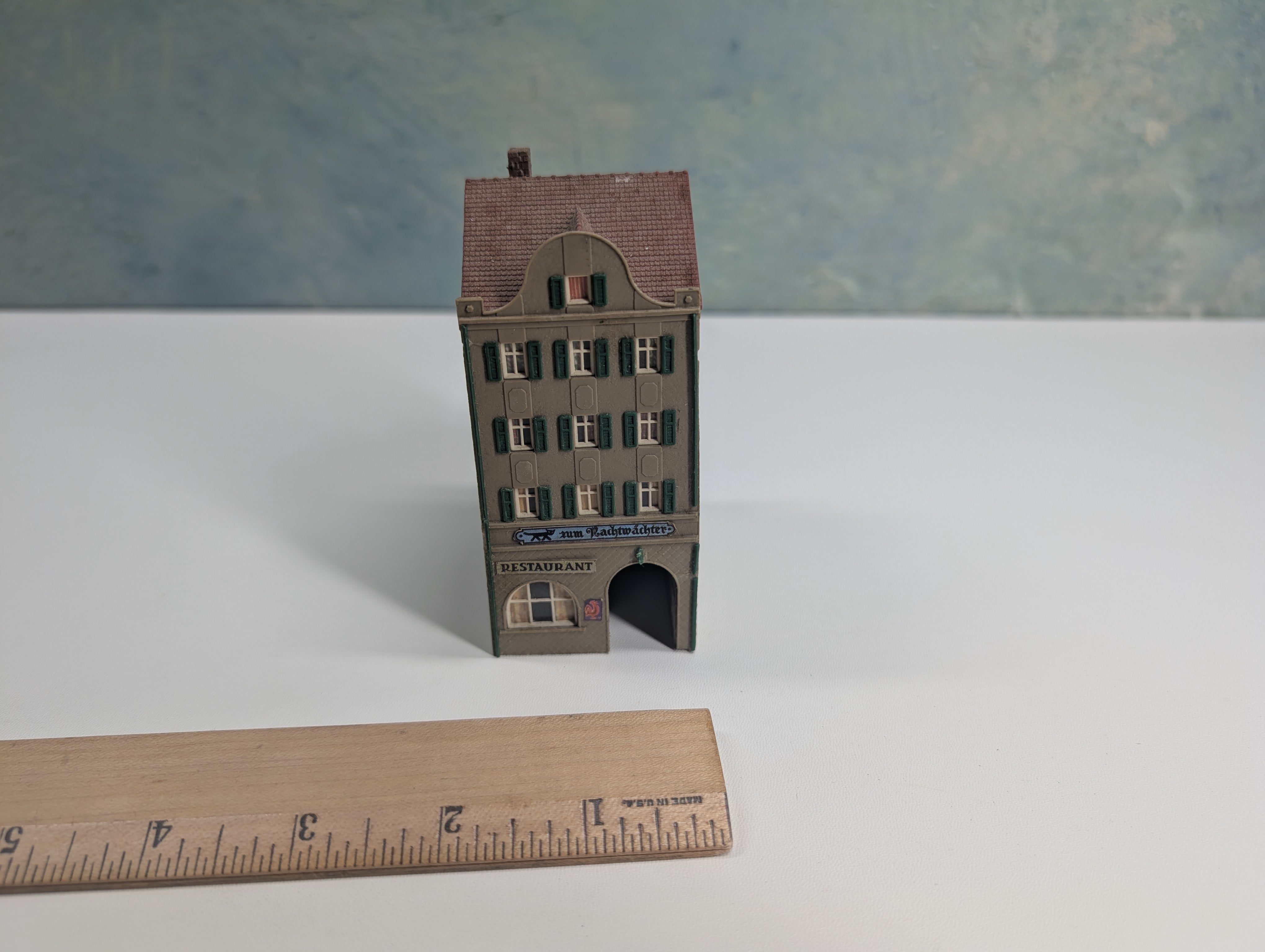 USED N Scale German Restaurant