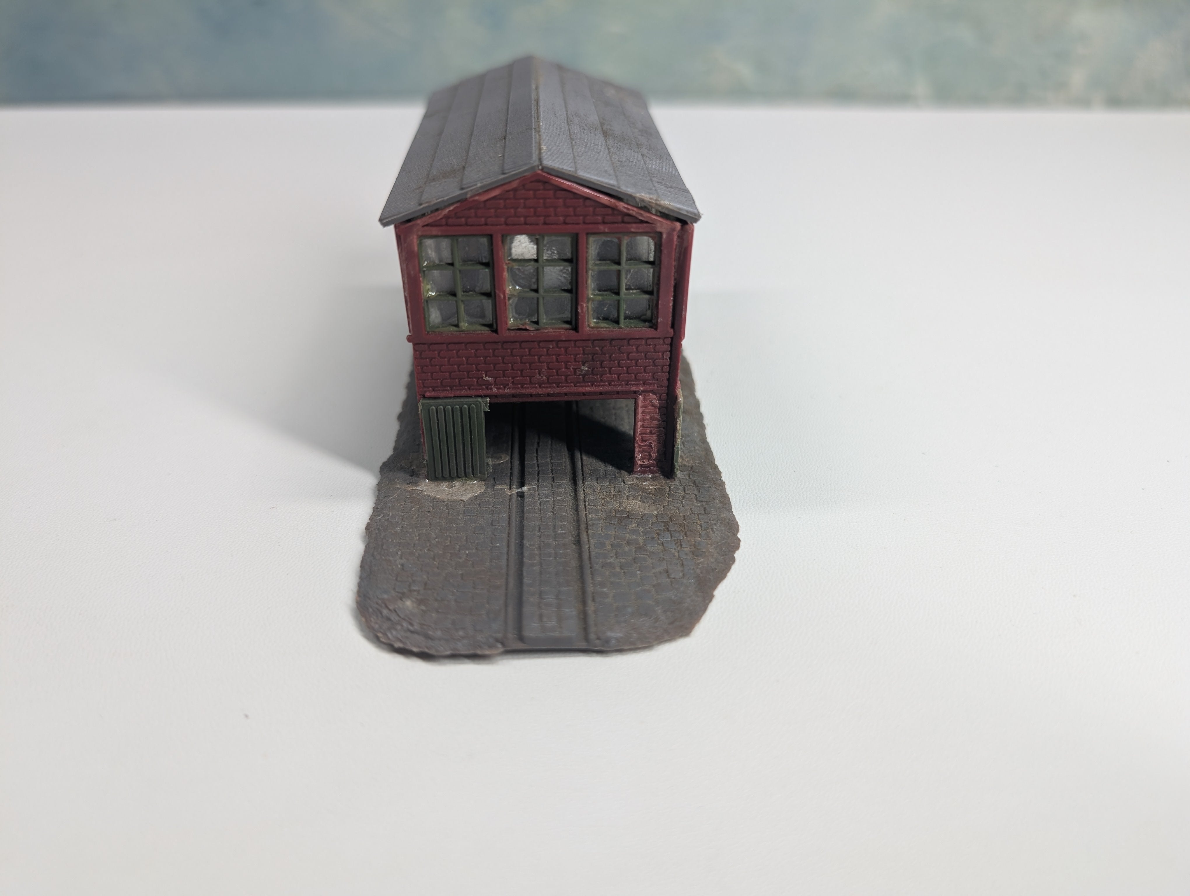 USED N Scale Abandoned Brick Warehouse