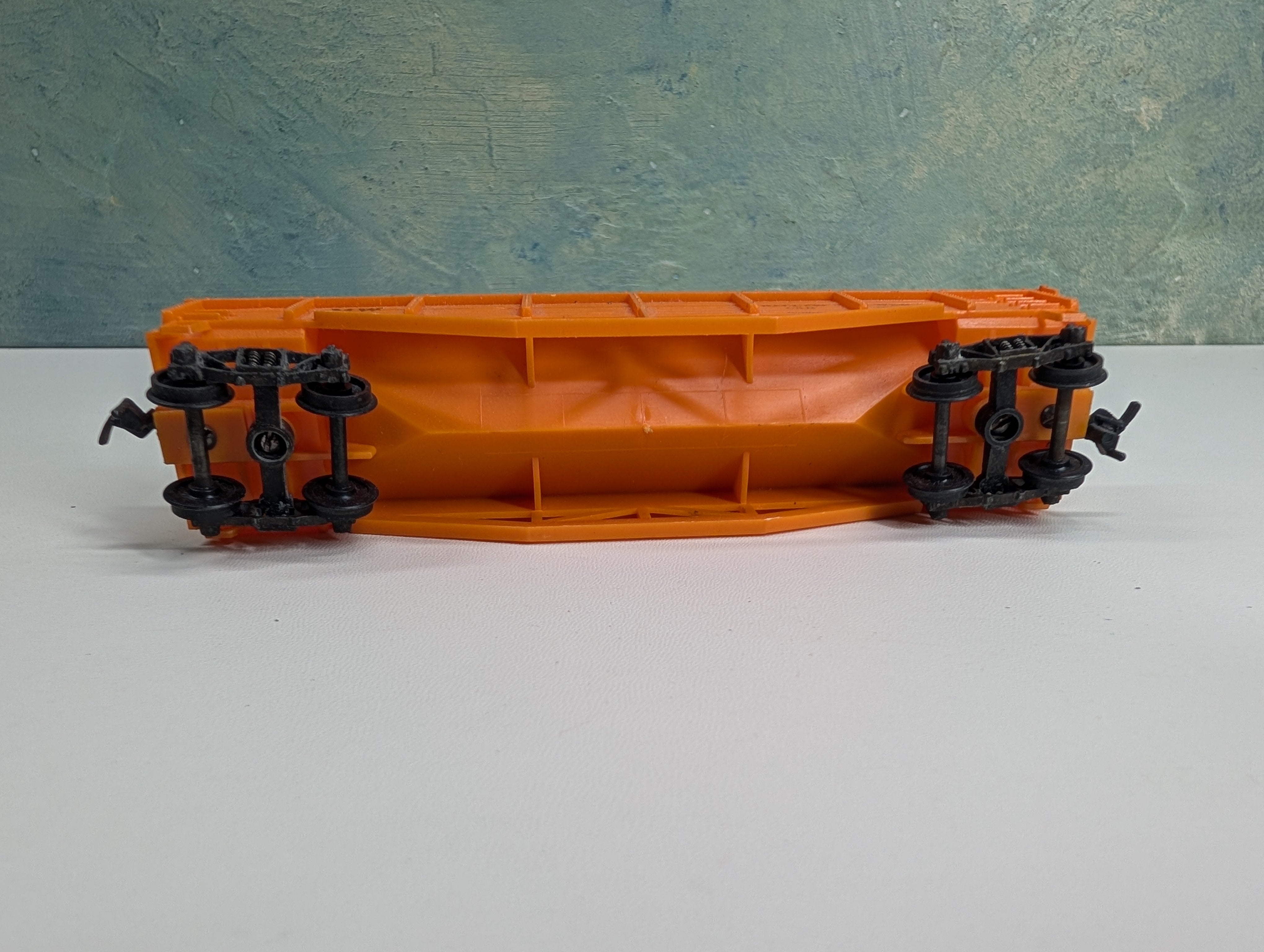 USED TRU SCALE HO Scale MOW Orange Ballast Car w/ Load MW #139