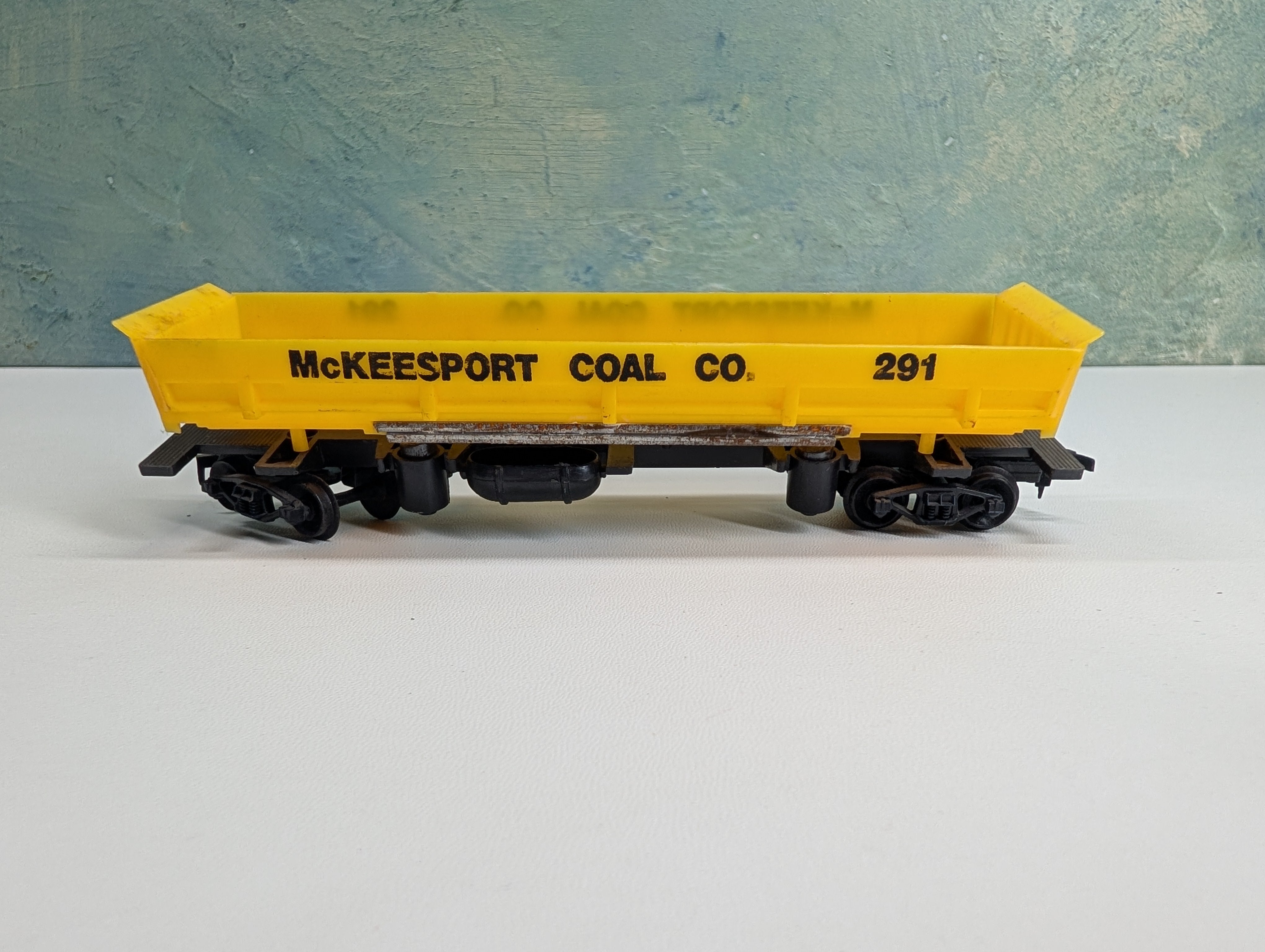 USED Life-Like HO Scale McKeesport Coal Co Dump Car Gondola #291