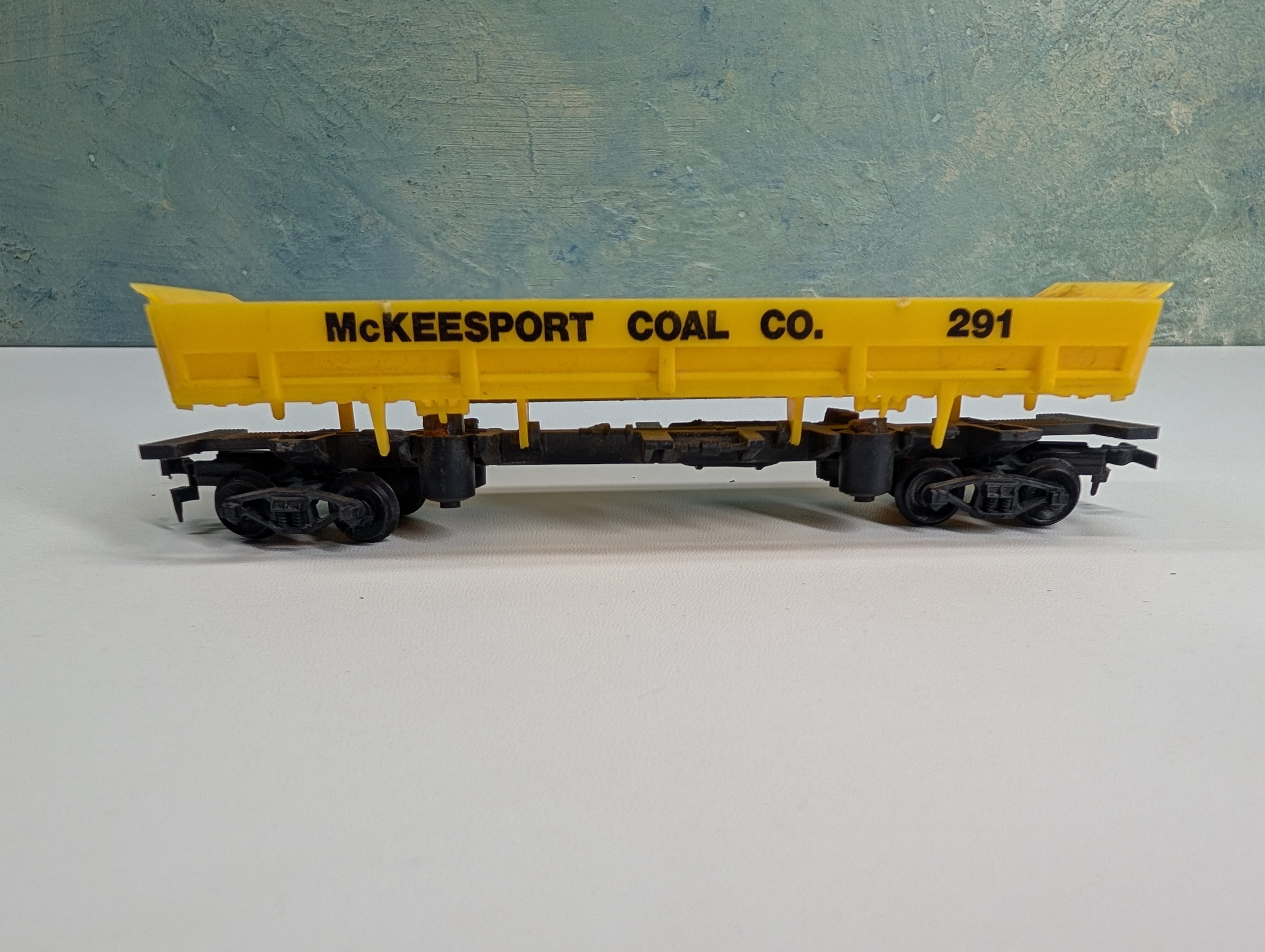USED Life-Like HO Scale McKeesport Coal Co Dump Car Gondola #291