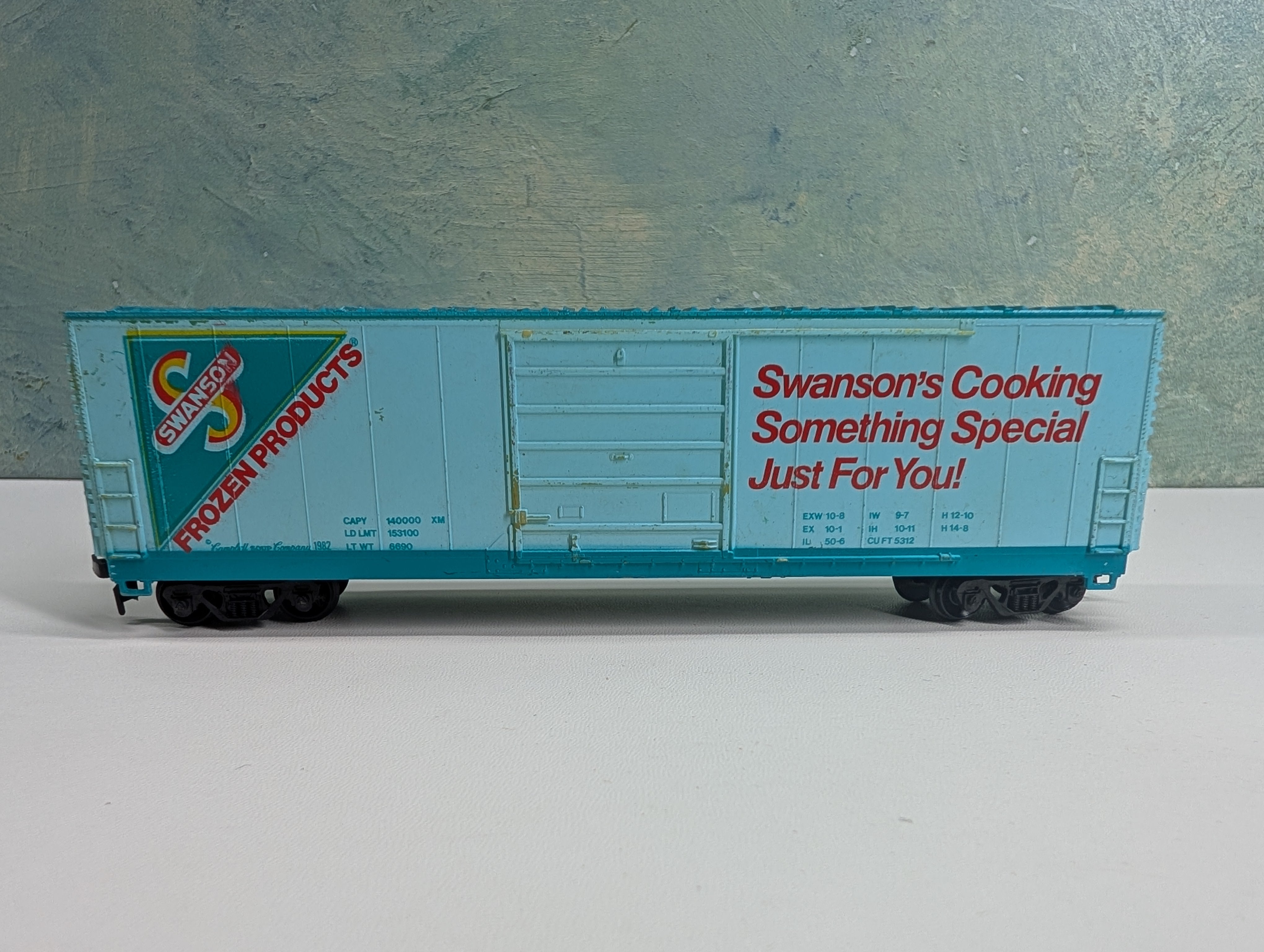 USED Life-Like HO Scale 50' Billboard Reefer Box Car Campbell Swanson Frozen Products