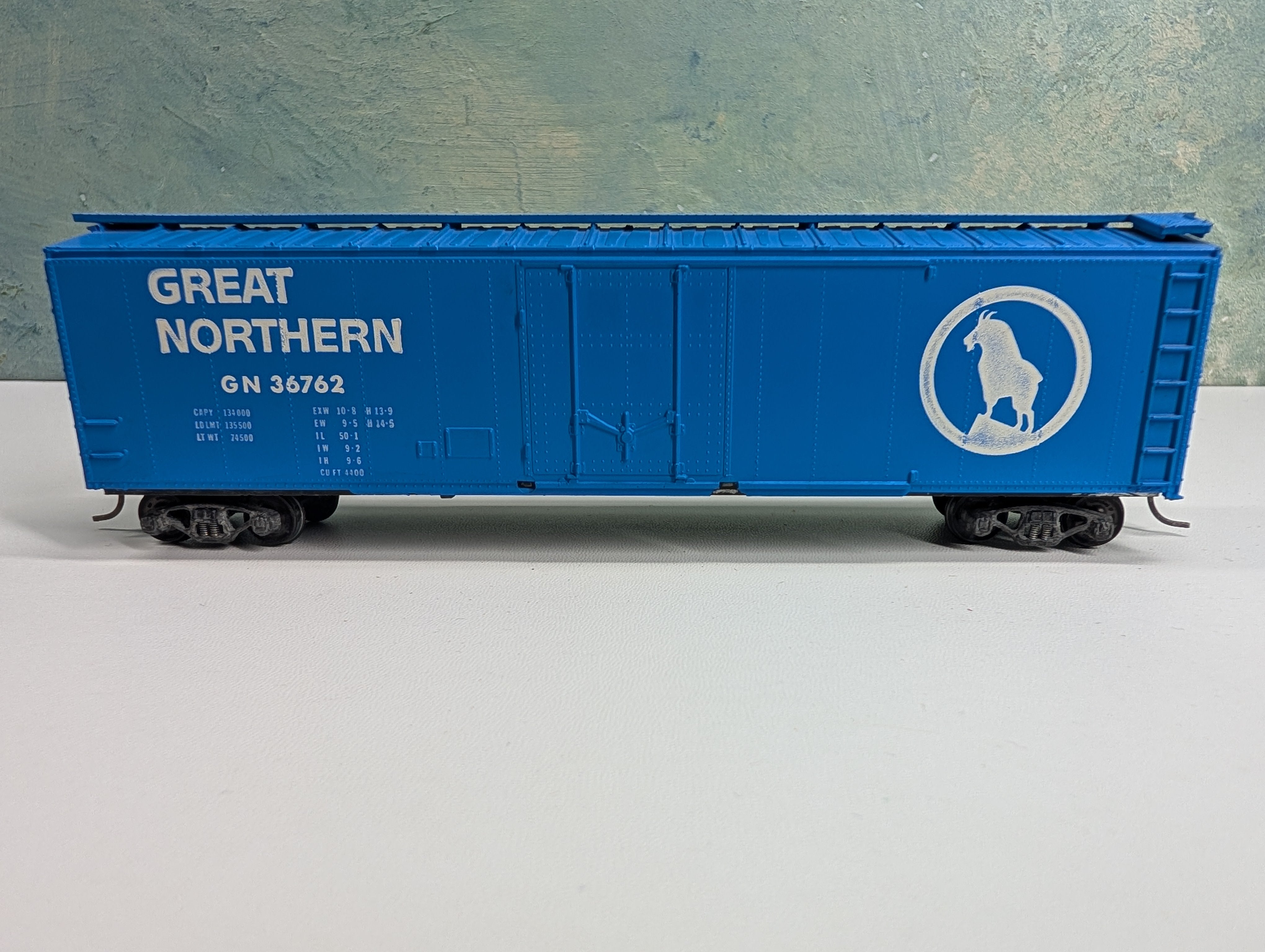 USED Roundhouse HO Scale 50' Box Car Great Northern GN #36762