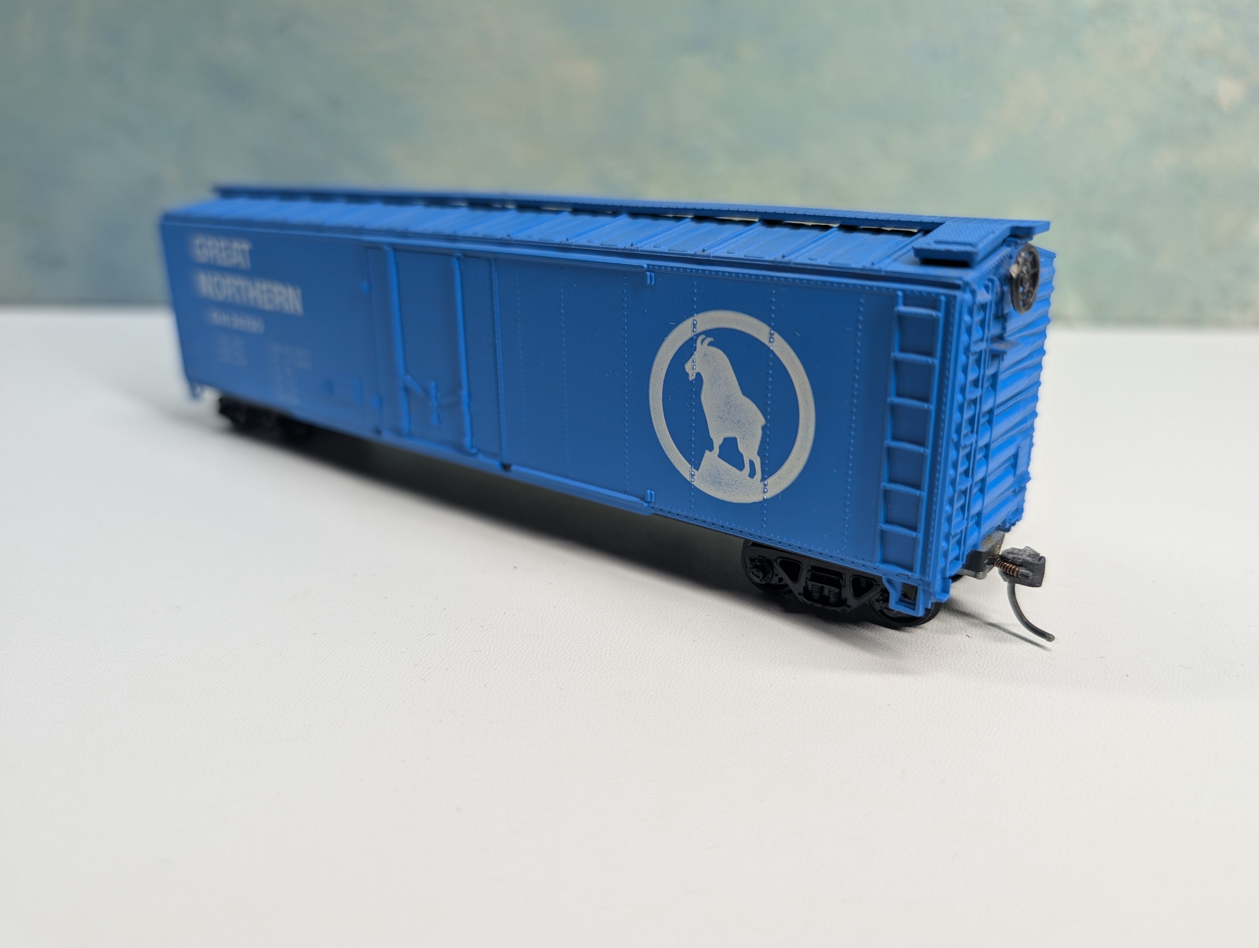 USED Roundhouse HO Scale 50' Box Car Great Northern GN #36750