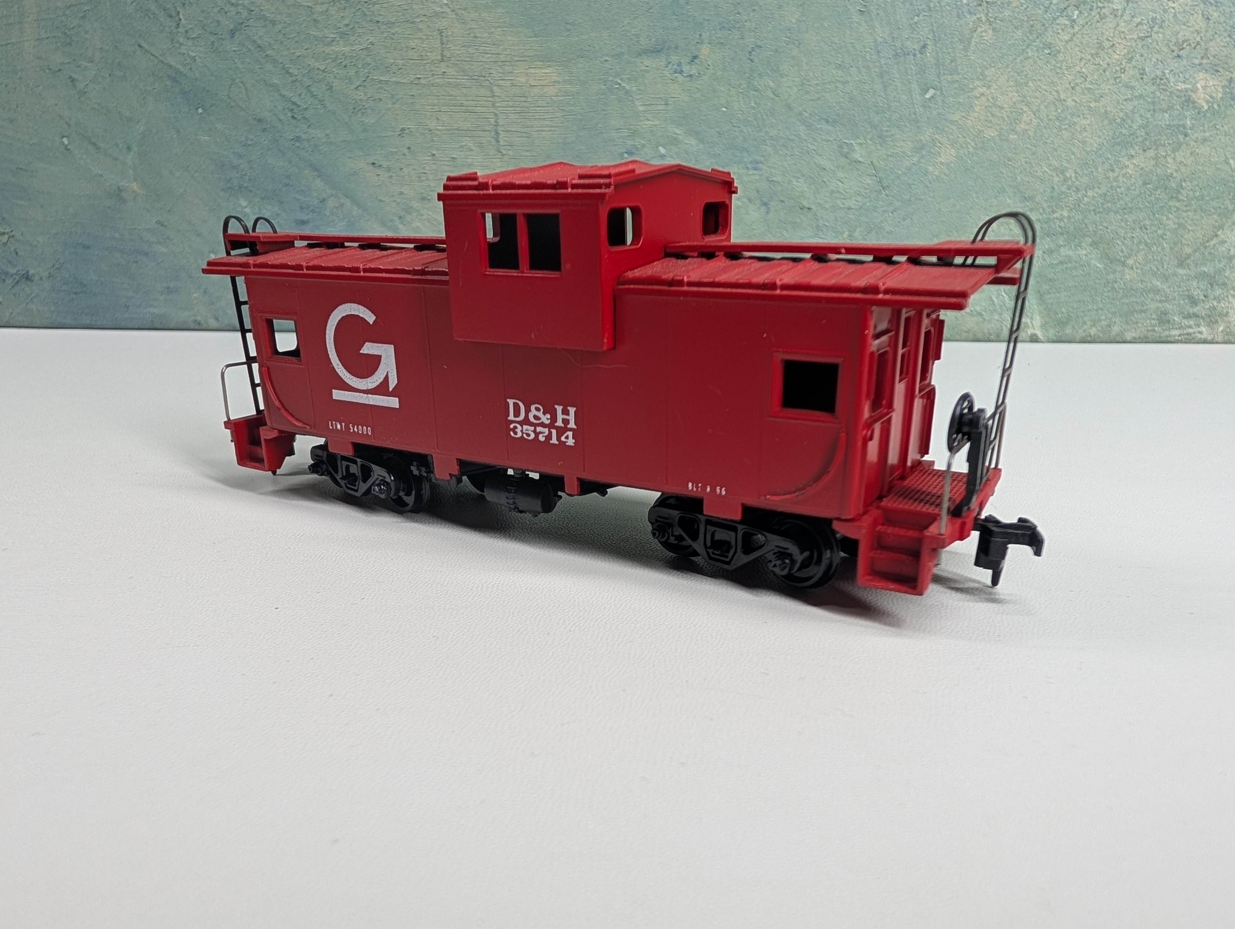 USED Athearn HO Scale Caboose Guilford D&H #35714