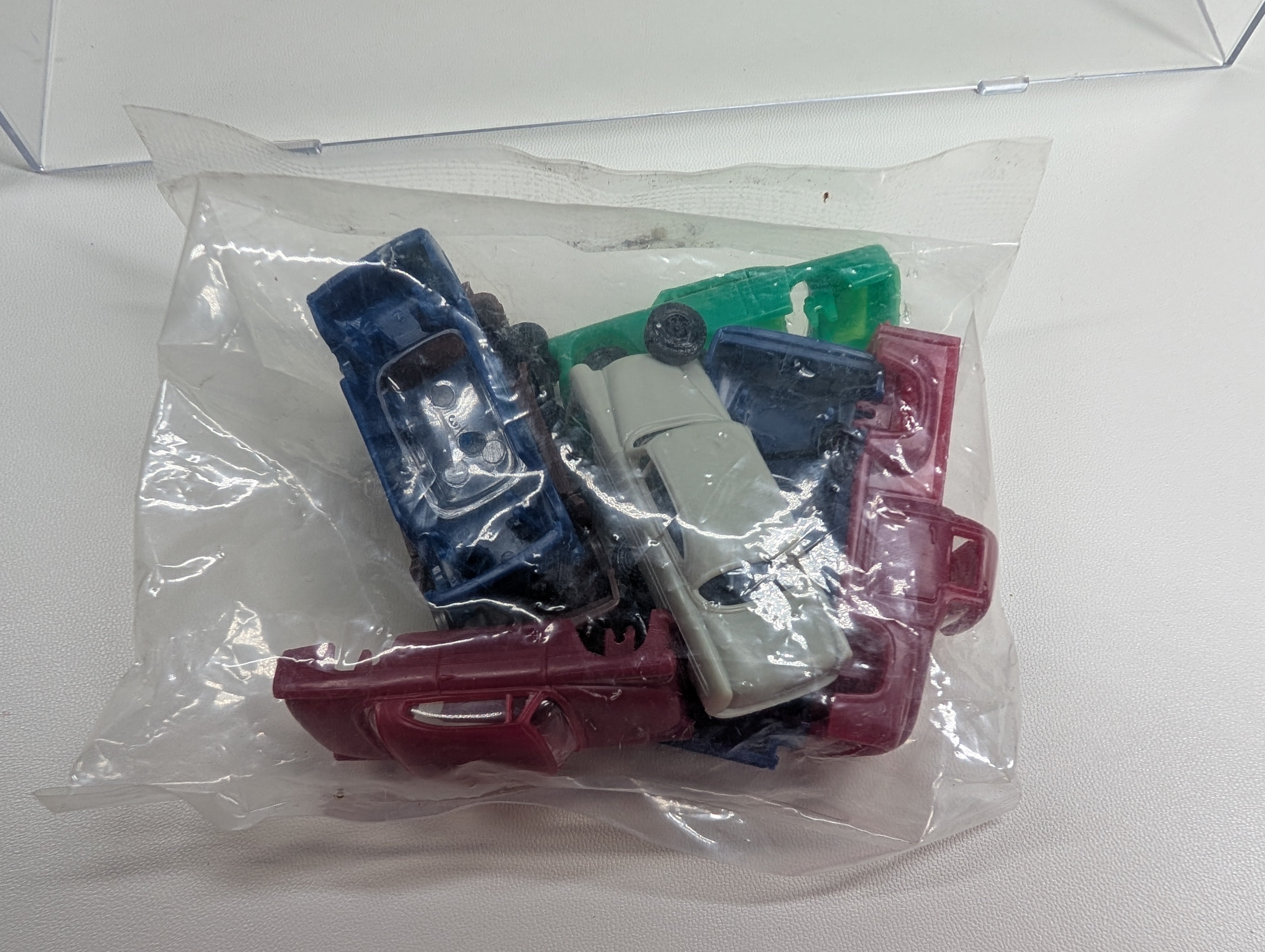 USED HO Scale Vehicles (6 pcs)