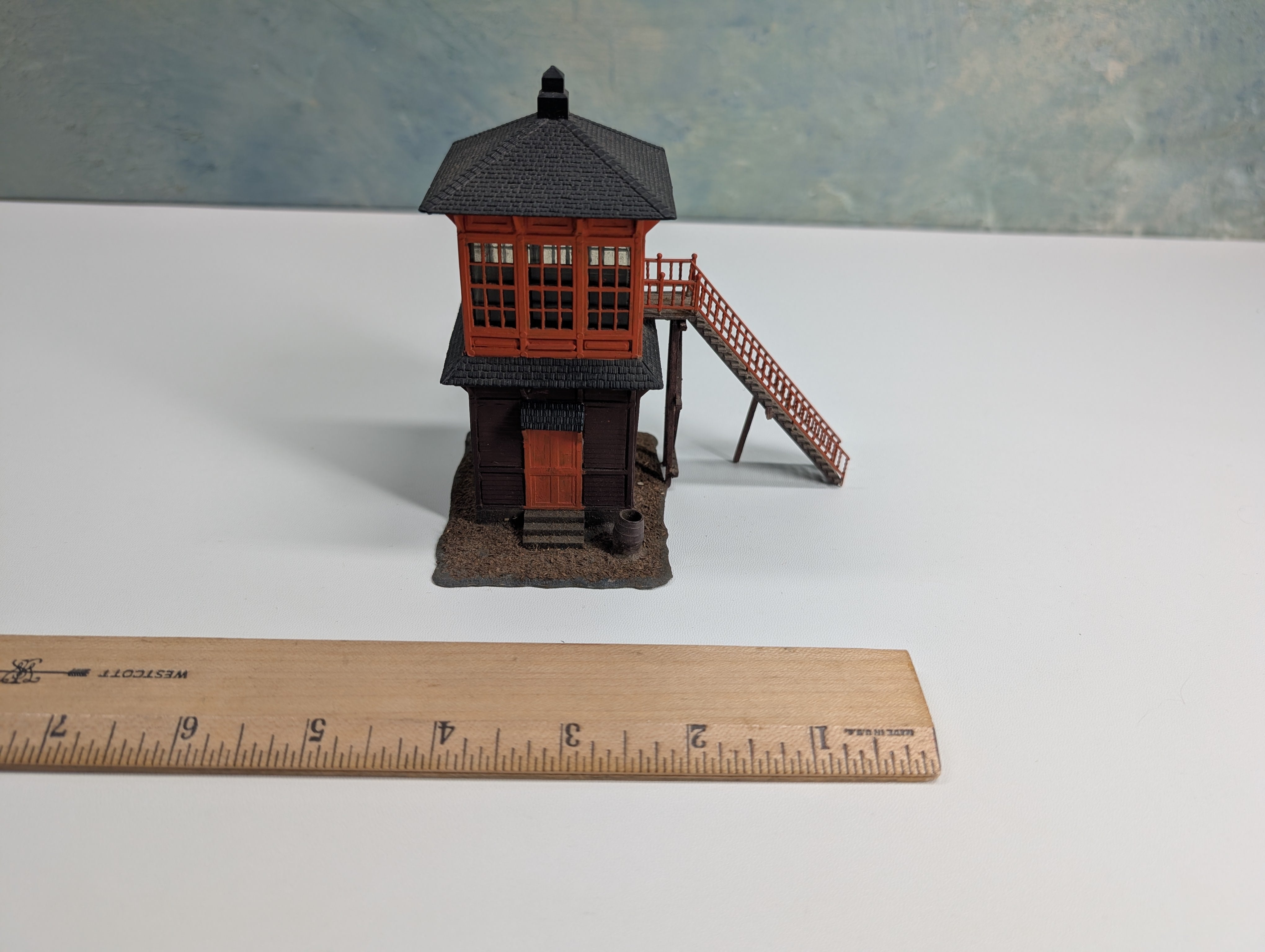 USED Pola HO Scale Signal Tower
