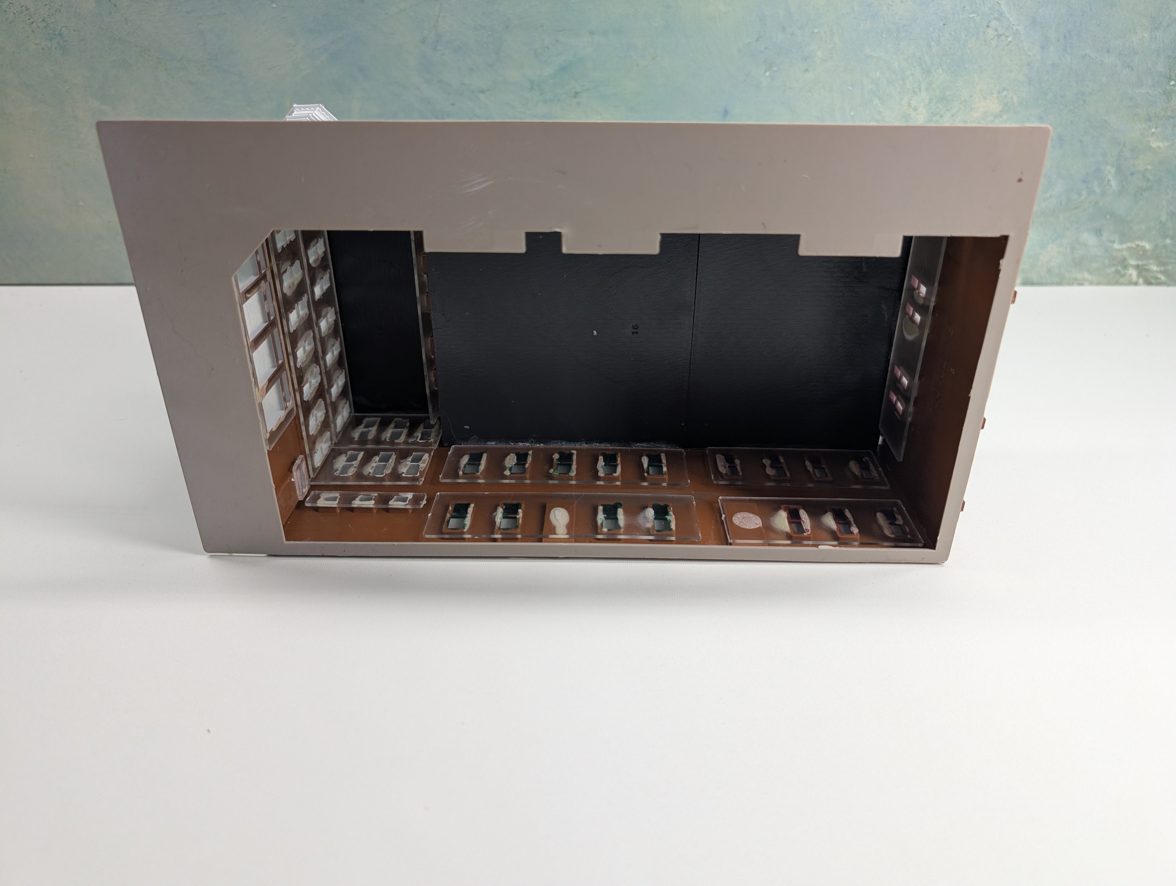 USED HO Scale Merchant's Row