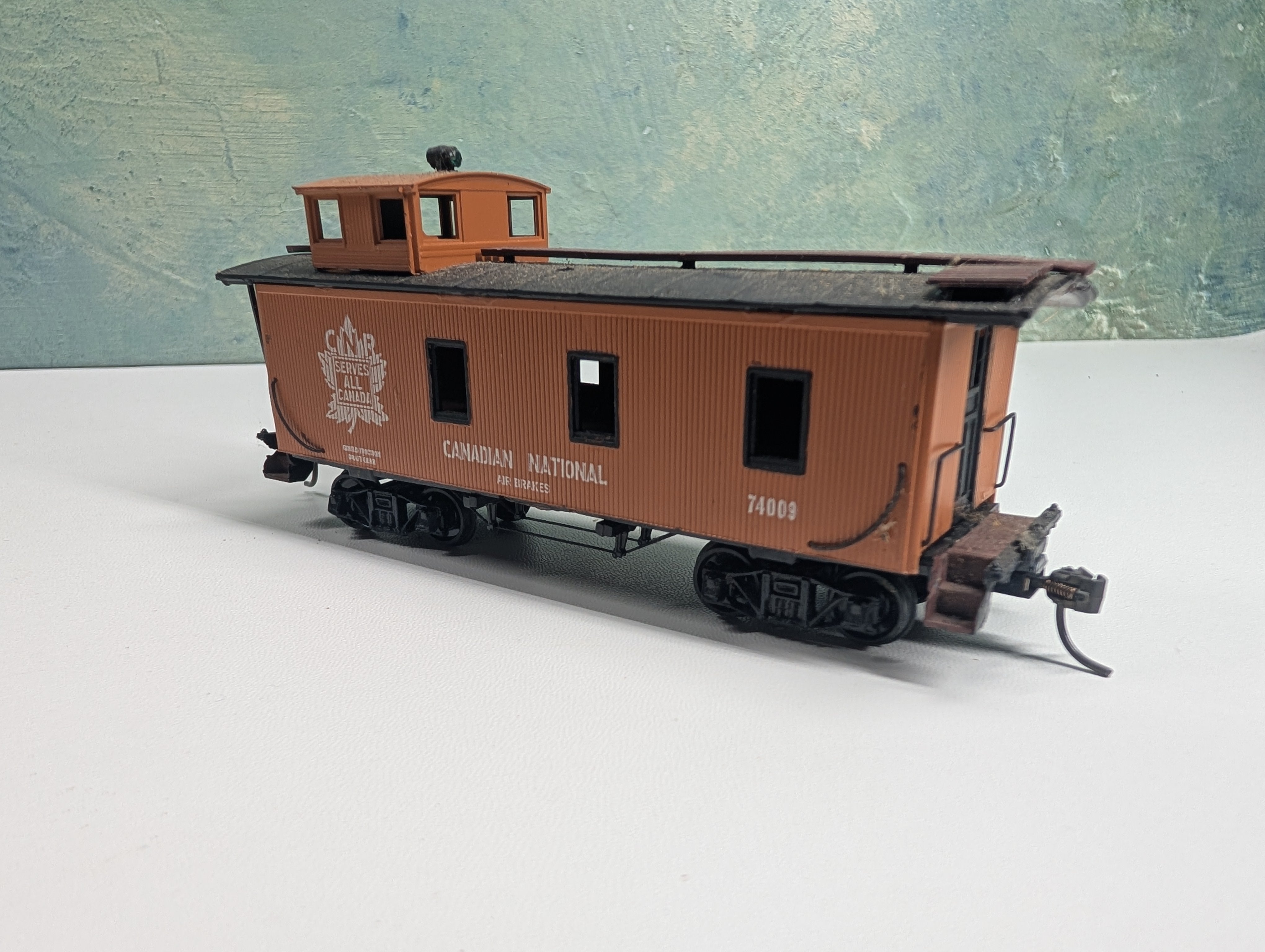 USED Roundhouse HO Scale Caboose Canadian National CN #74006