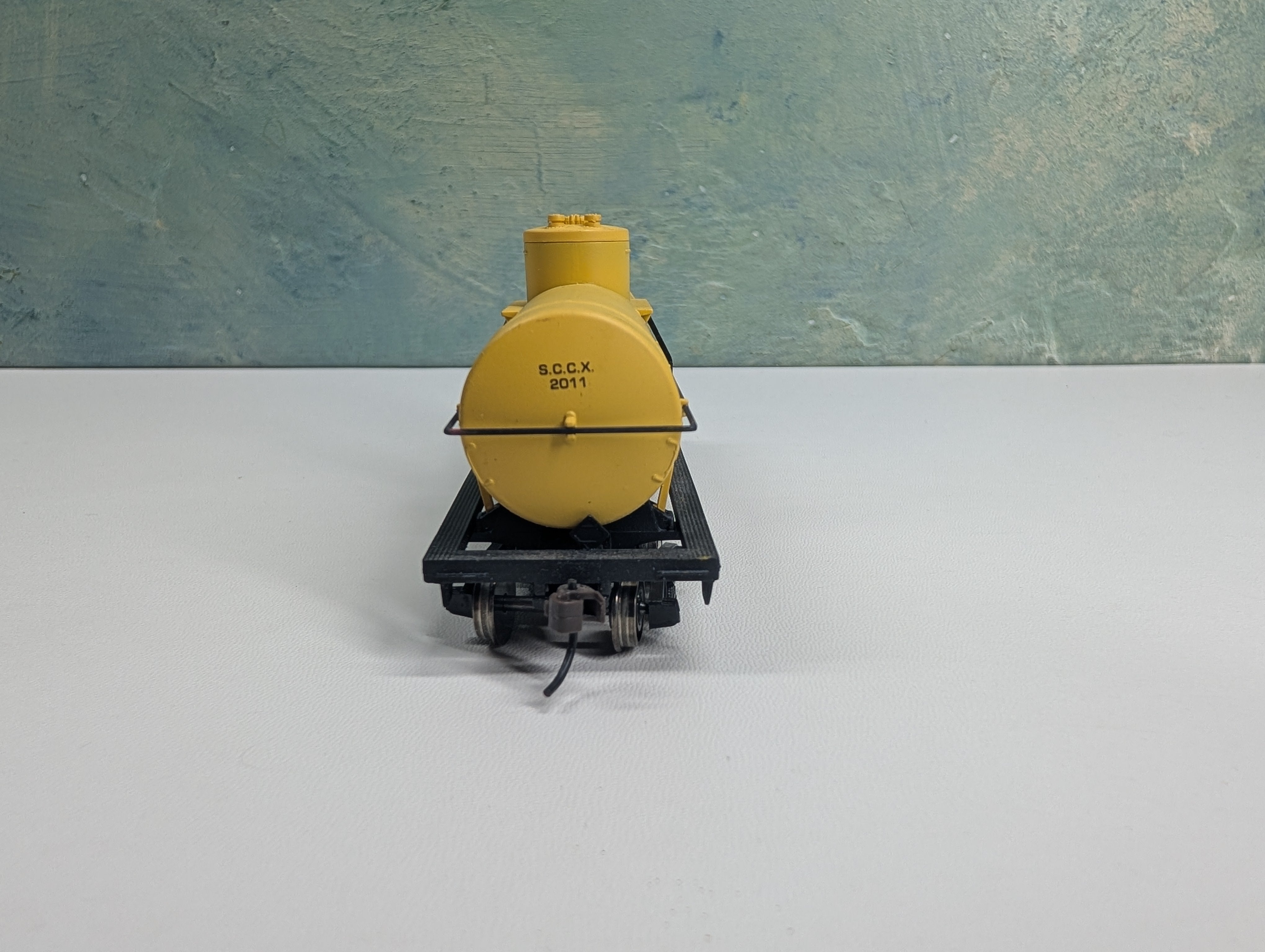 USED Model Power HO Scale Metal Heavy Weight Tank Car Shell SCCX #2011 Metal Wheels