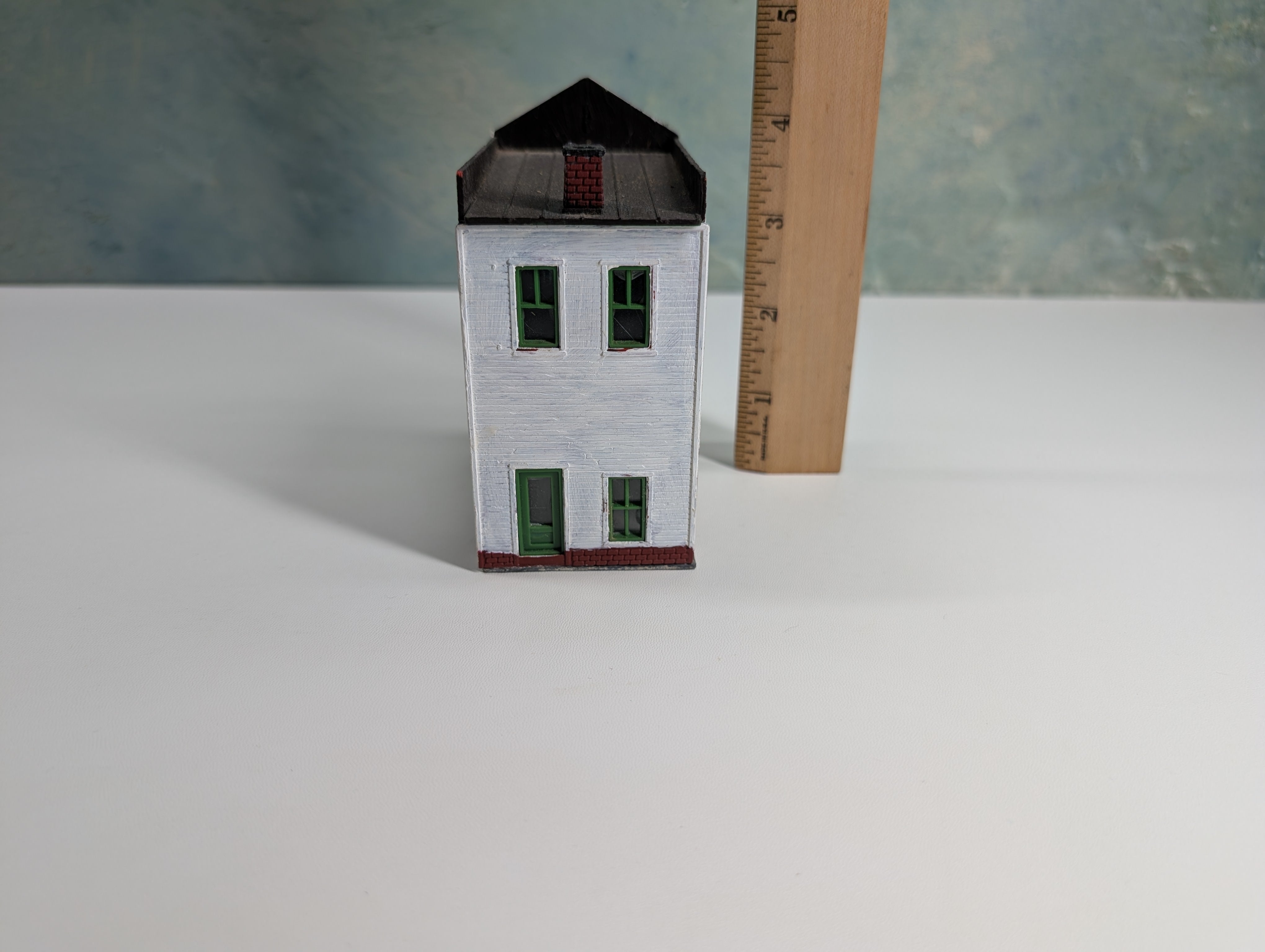 USED HO Scale White Old Time Storefront