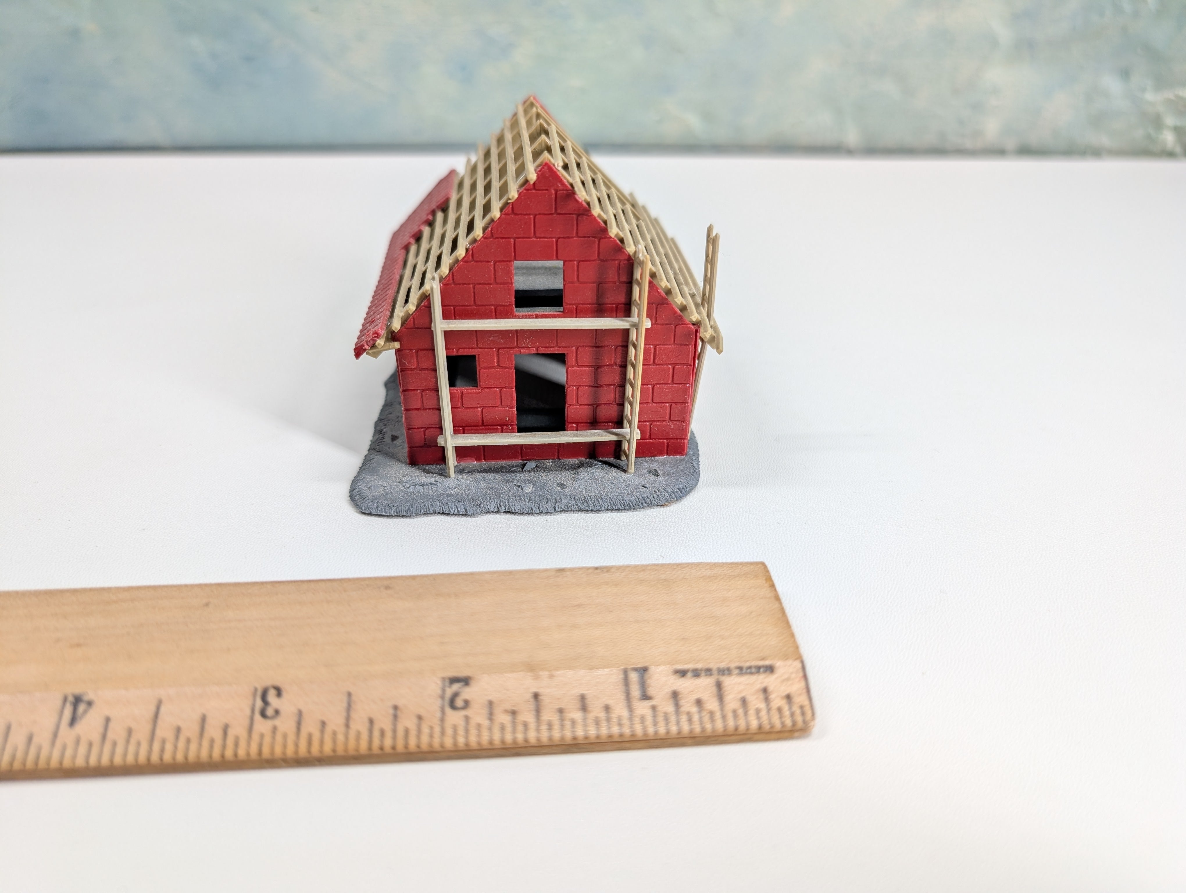 USED HO Scale House Under Construction