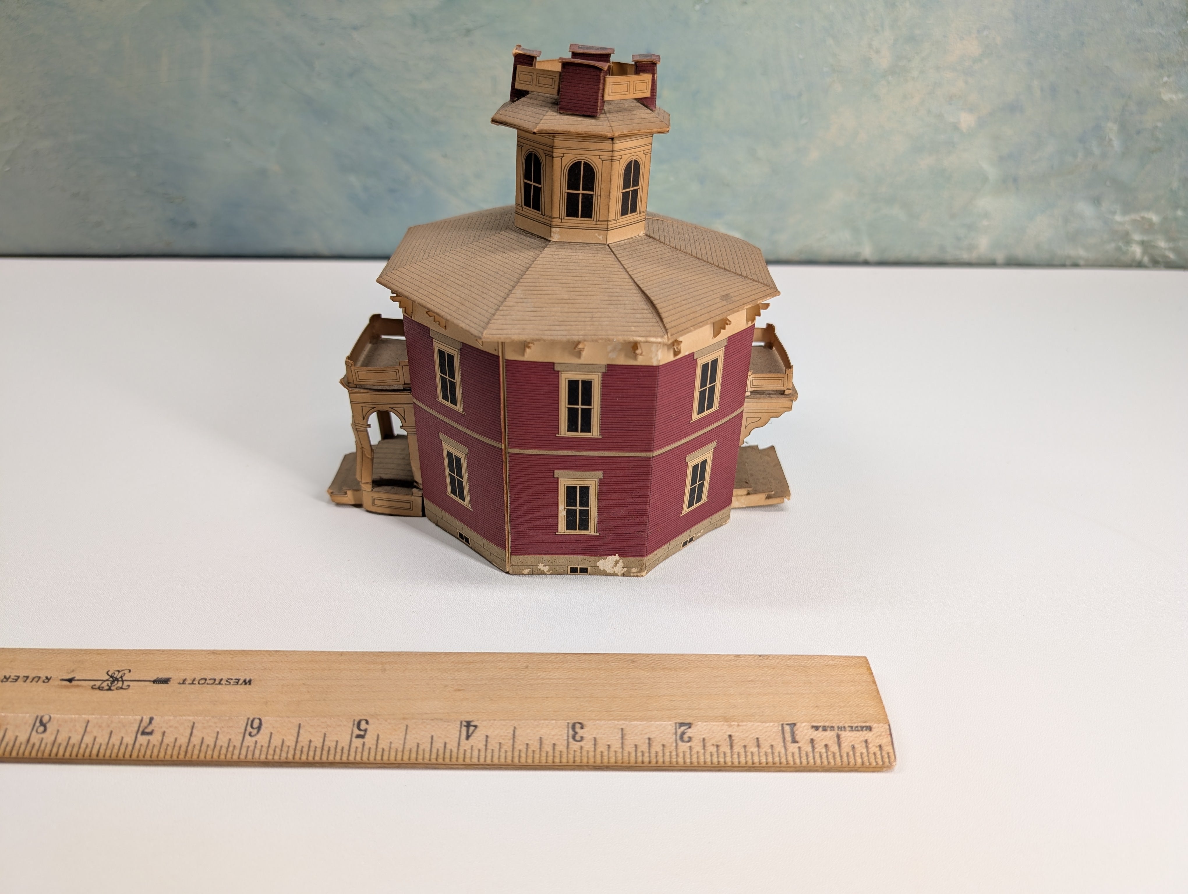 USED HO Scale Octagon House from Victorian Houses by Edmund V. Gillon Jr. (built) Hard Paperstock Mansion