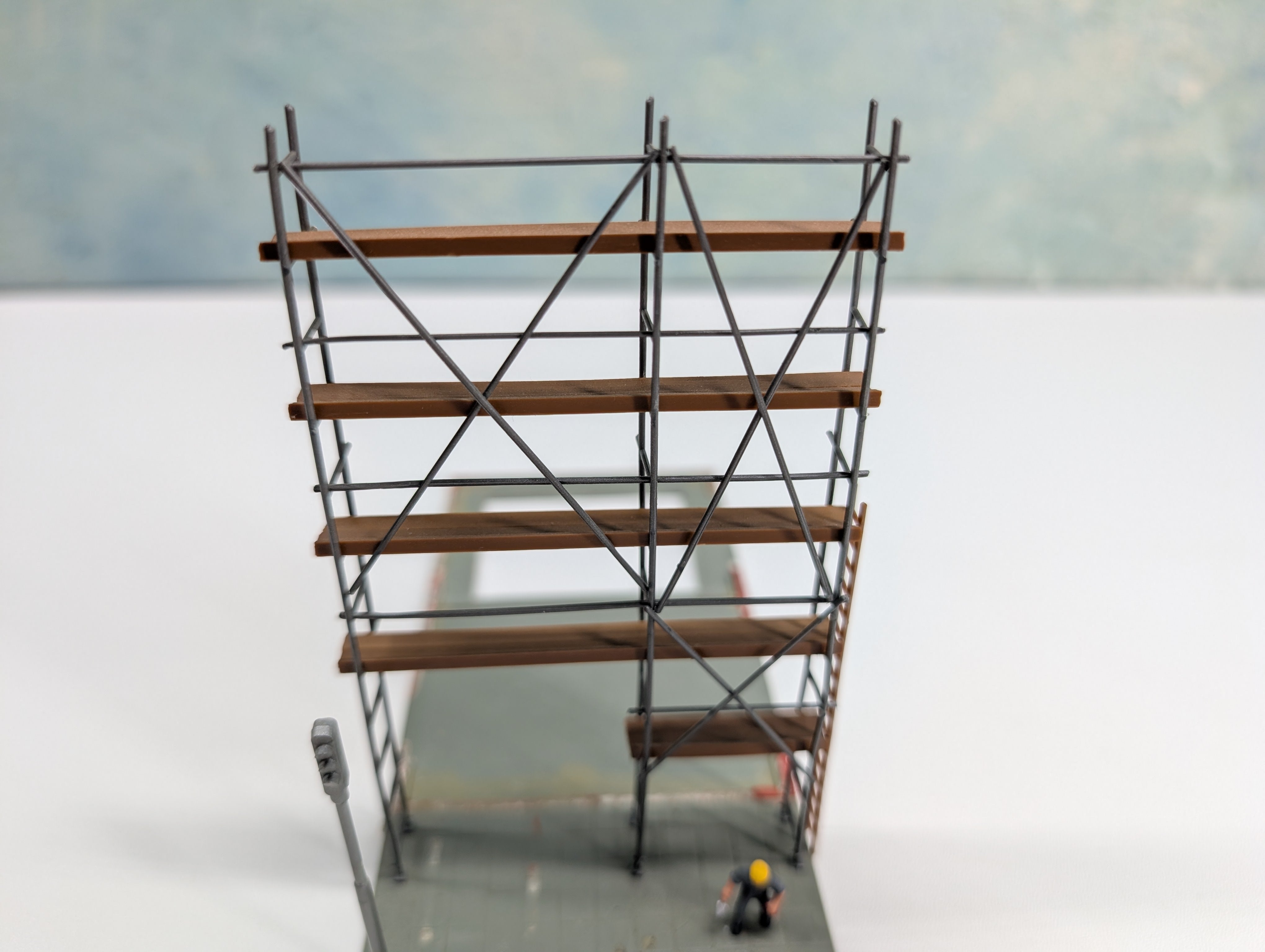 USED HO Scale Built Up Scaffolding on Platform