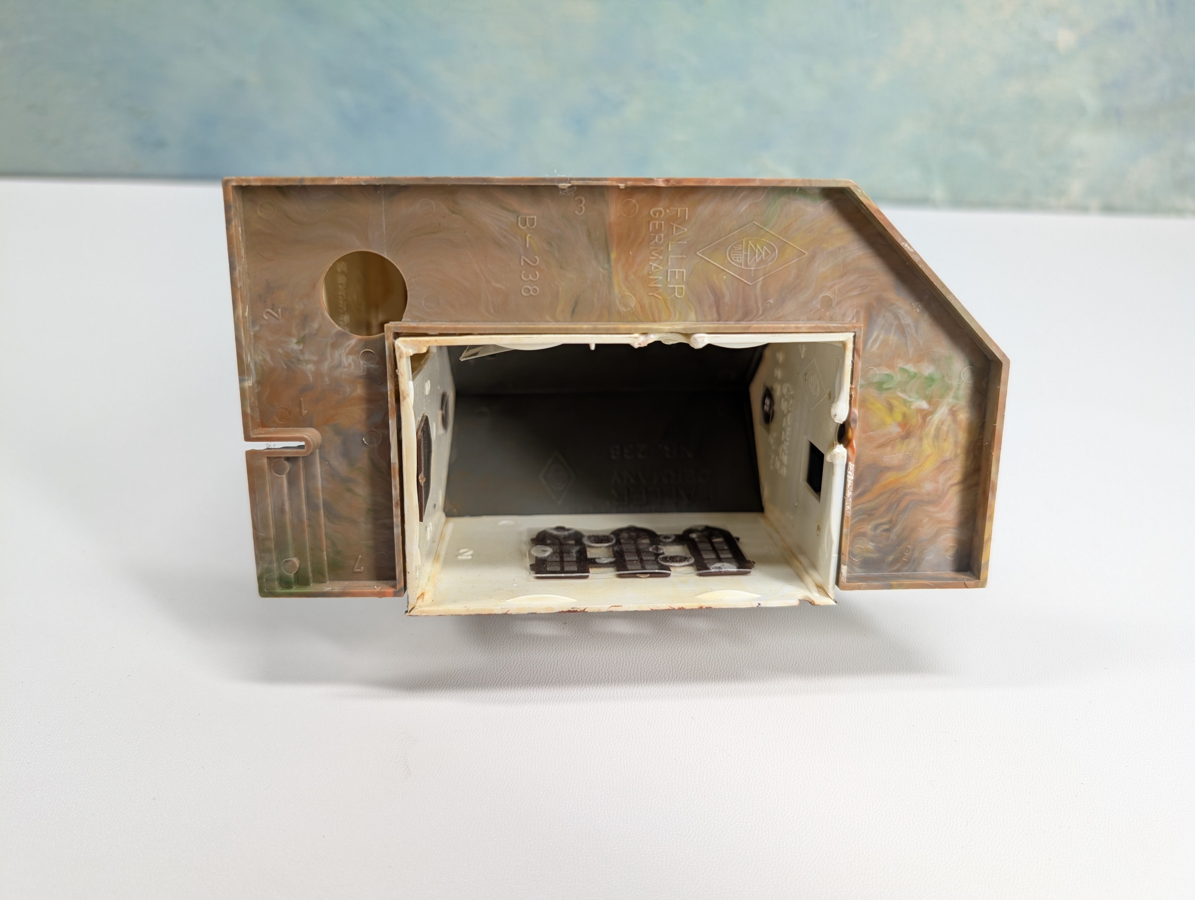 USED Faller B-238 HO Scale Village Church with Clock