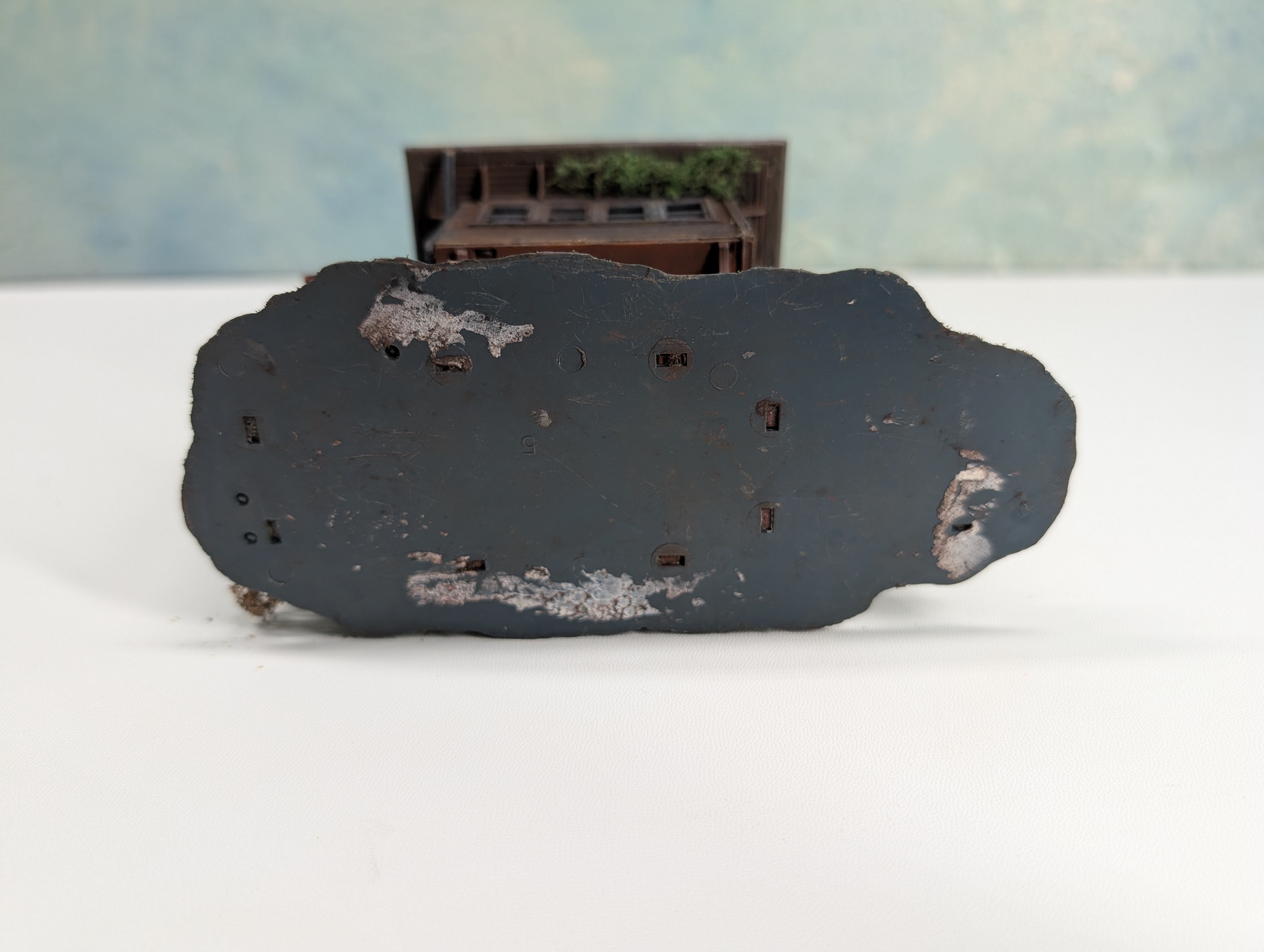 USED HO Scale Signal Tower, Weathered w/ Greenery