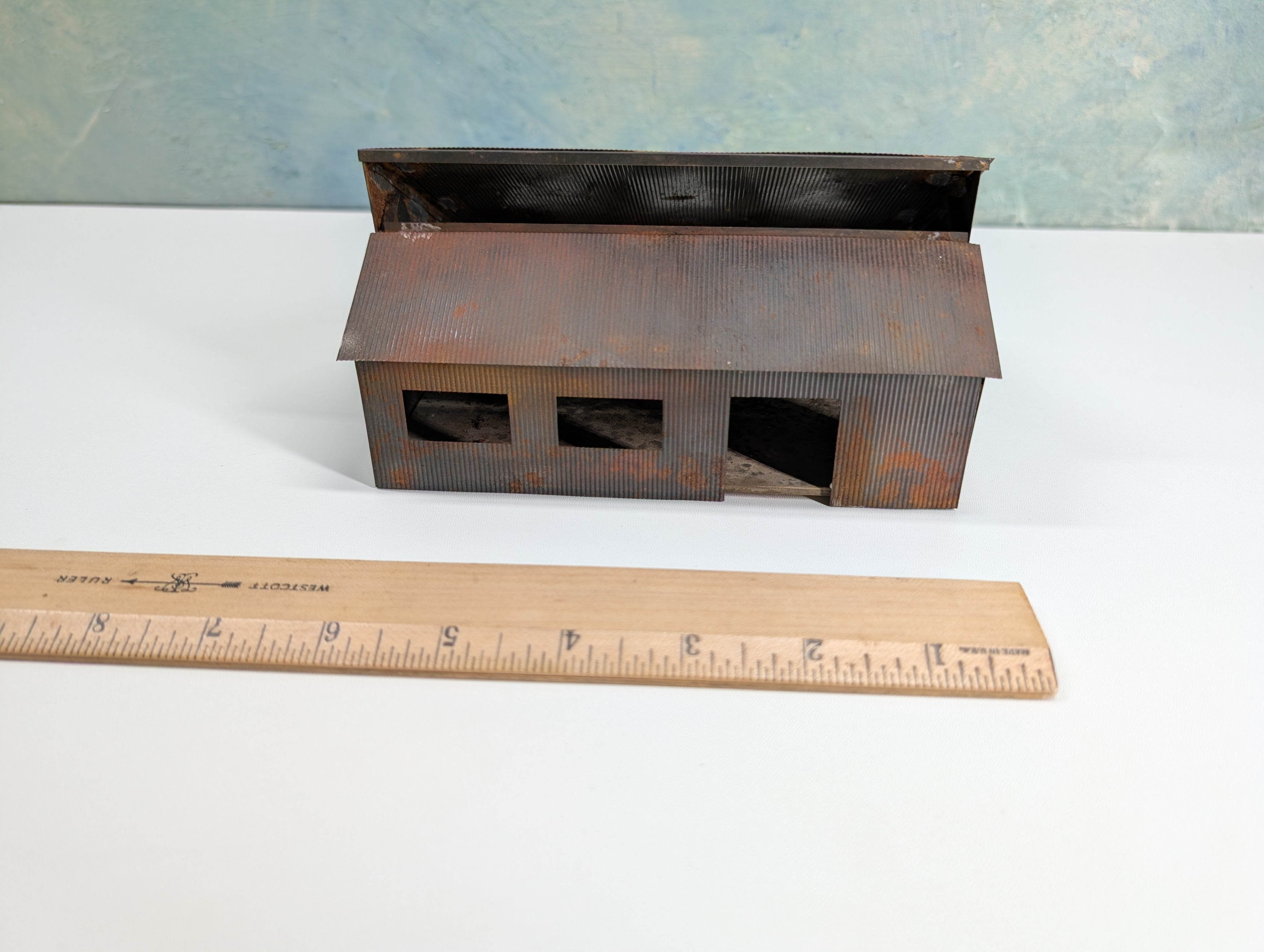 USED HO Scale Scratch Built Metal Farm Barn, Shed, Weathered