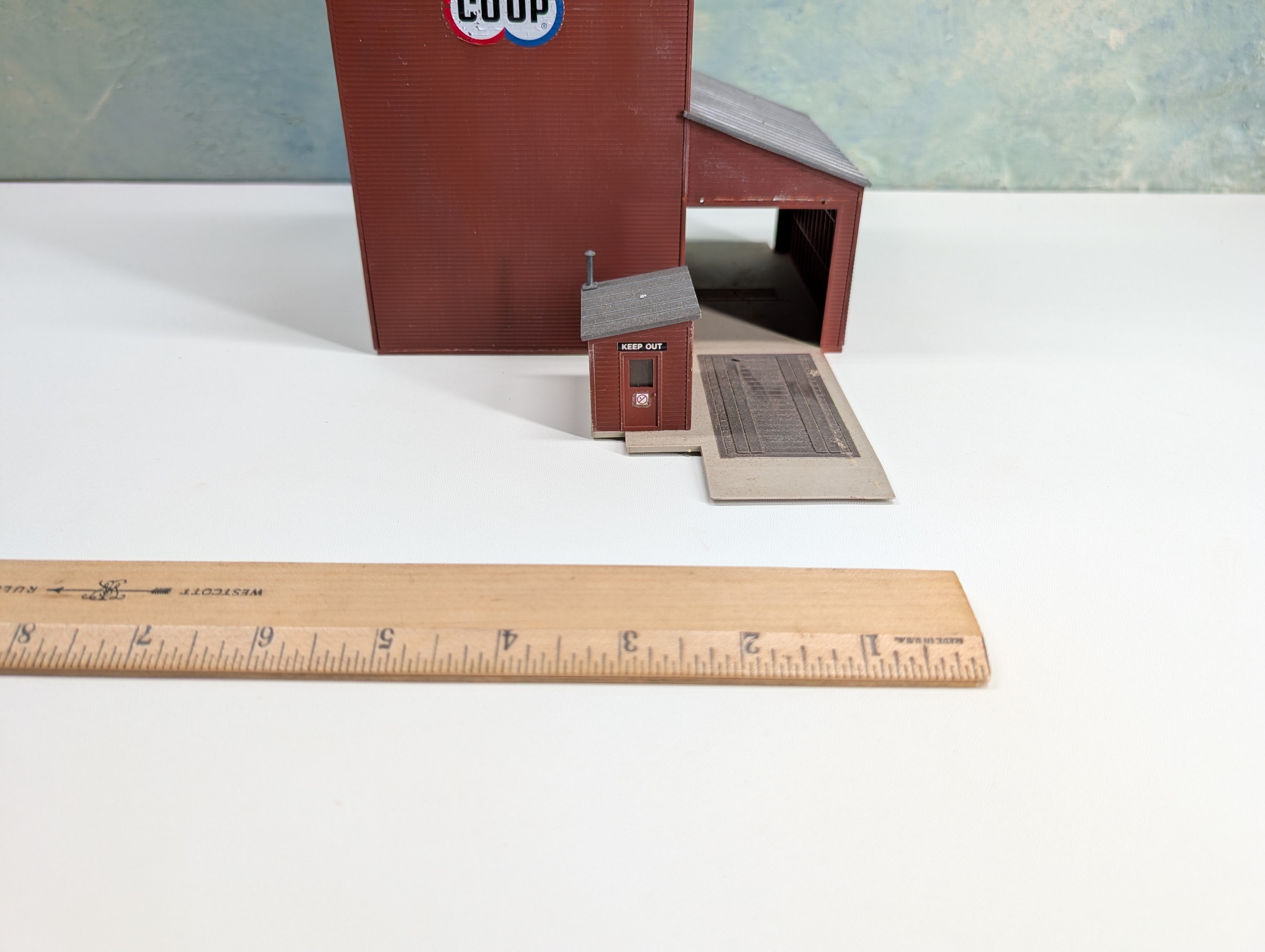 USED HO Scale Farmers CO-OP Feed Mill