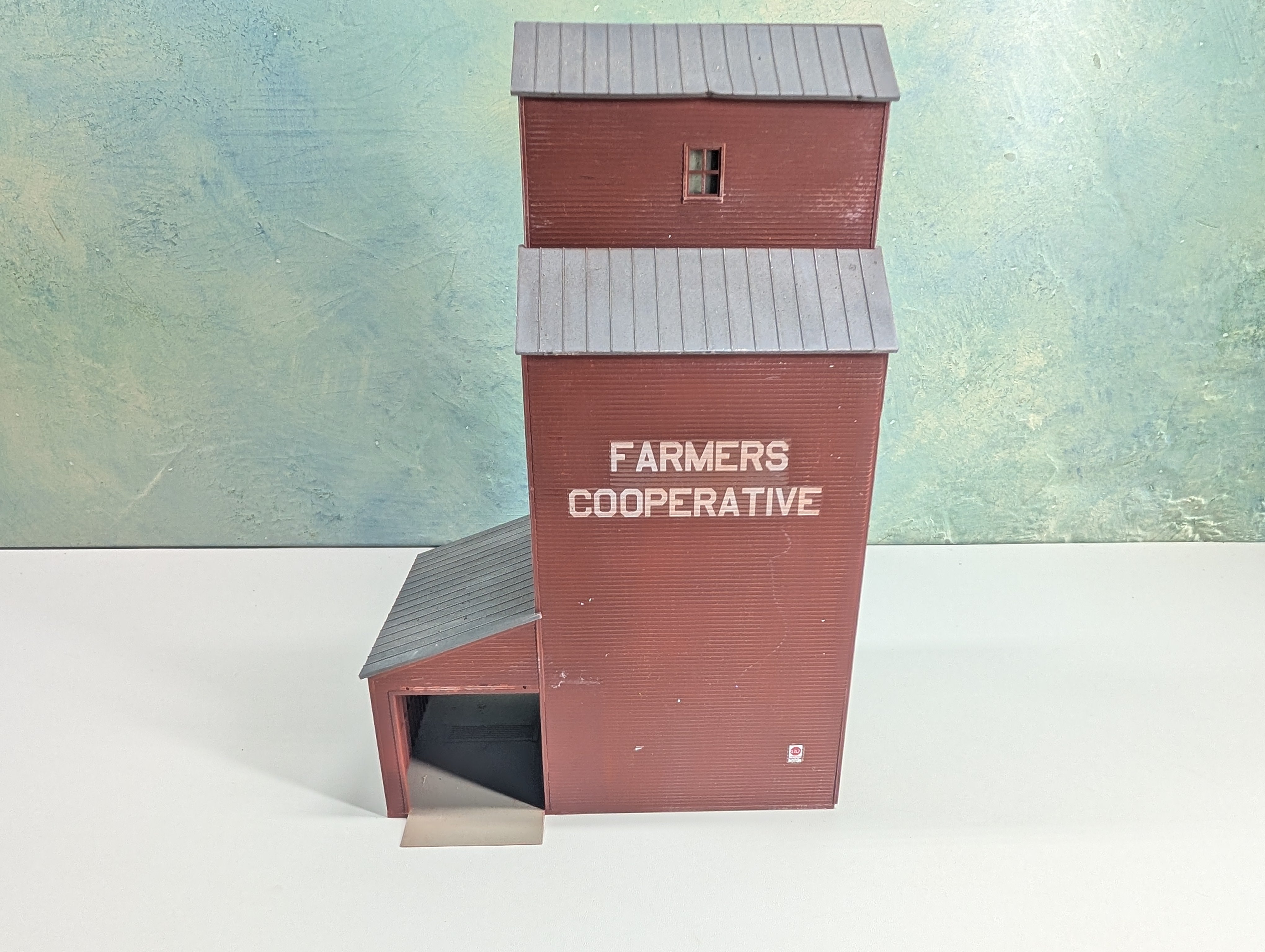 USED HO Scale Farmers CO-OP Feed Mill