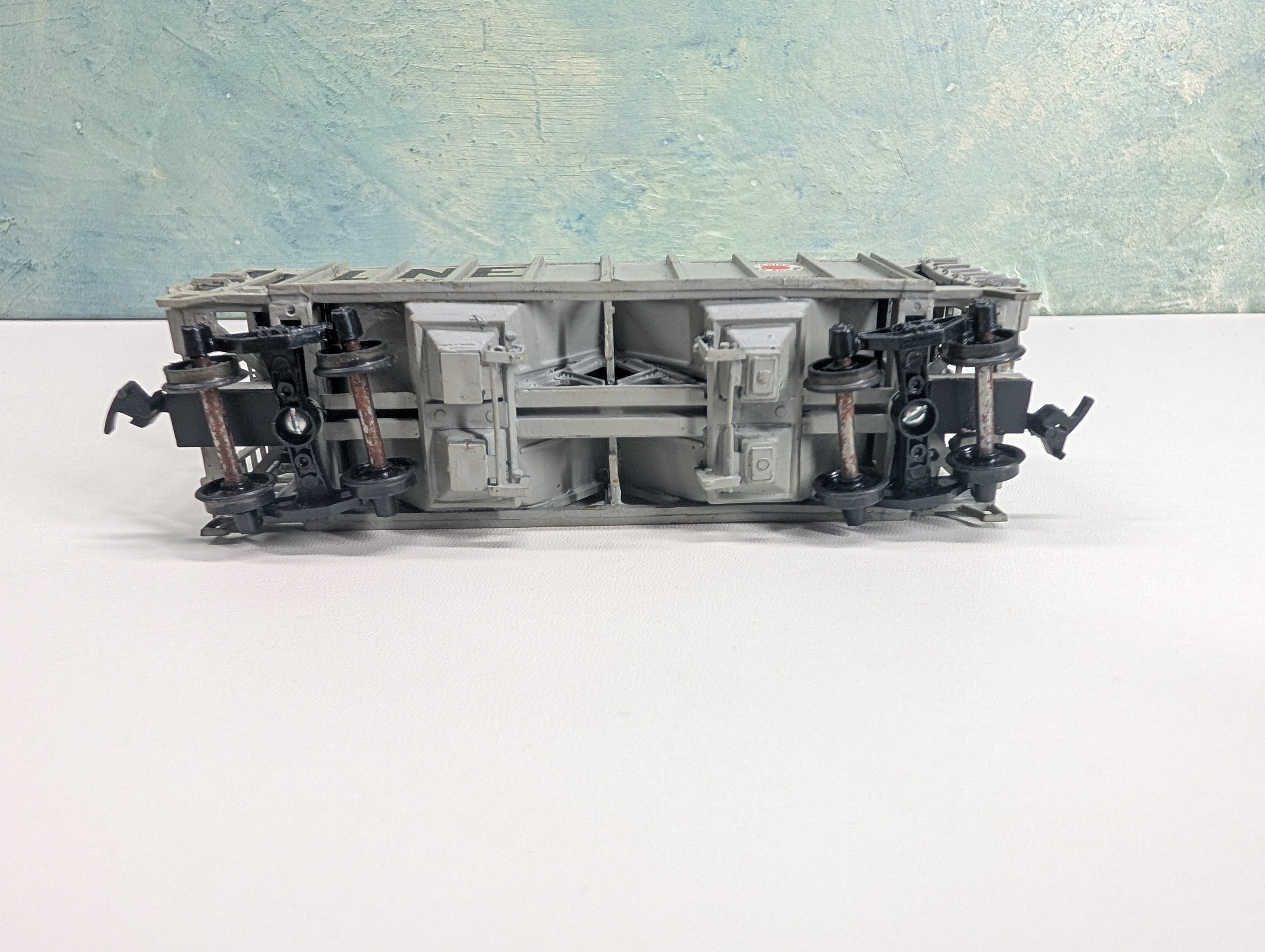 USED HO Scale Covered Hopper Lehigh & New England LNE #12185 Decal