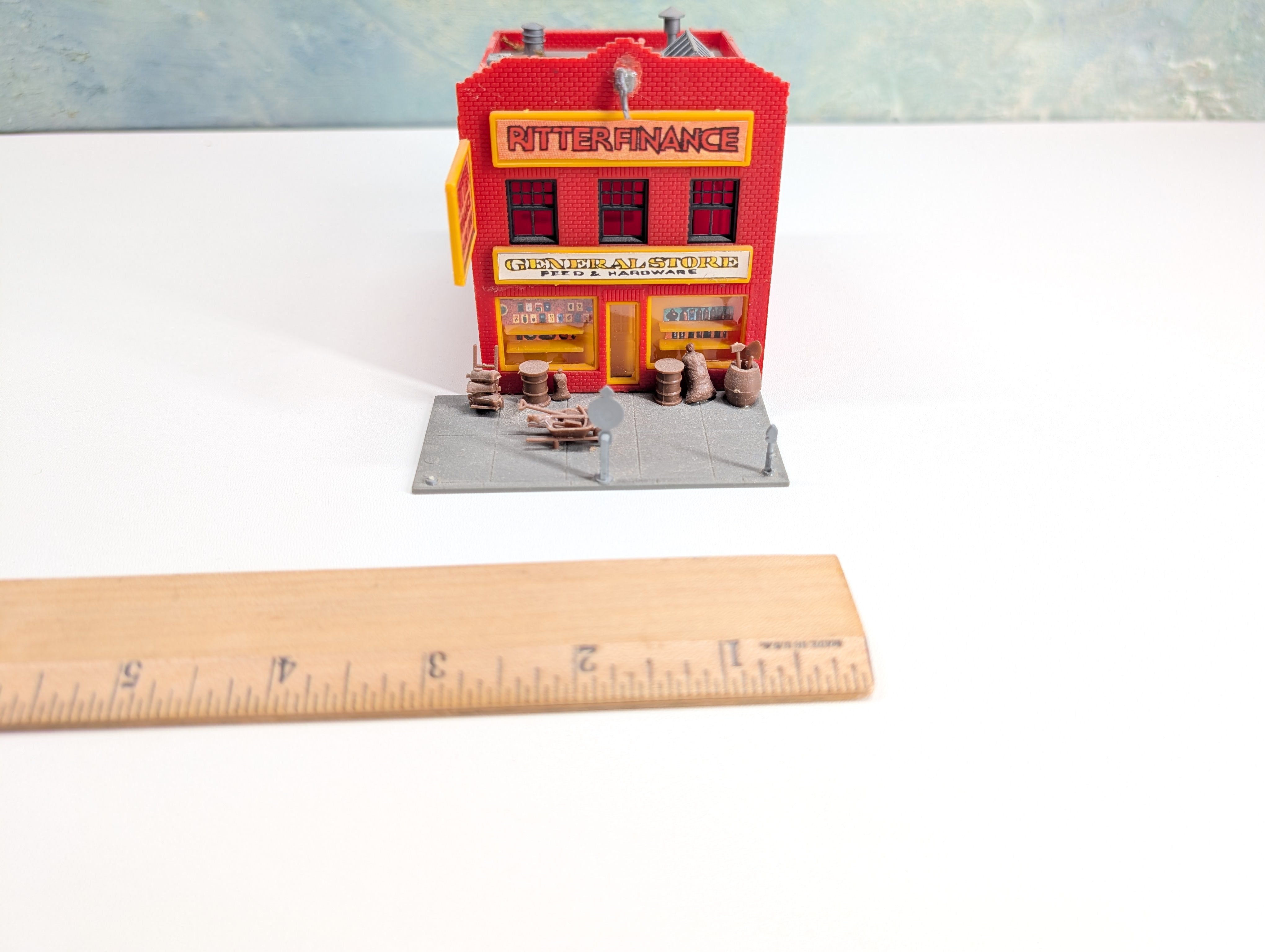 USED Tyco HO Scale General Store, Ritter Finance, Brick Storefront