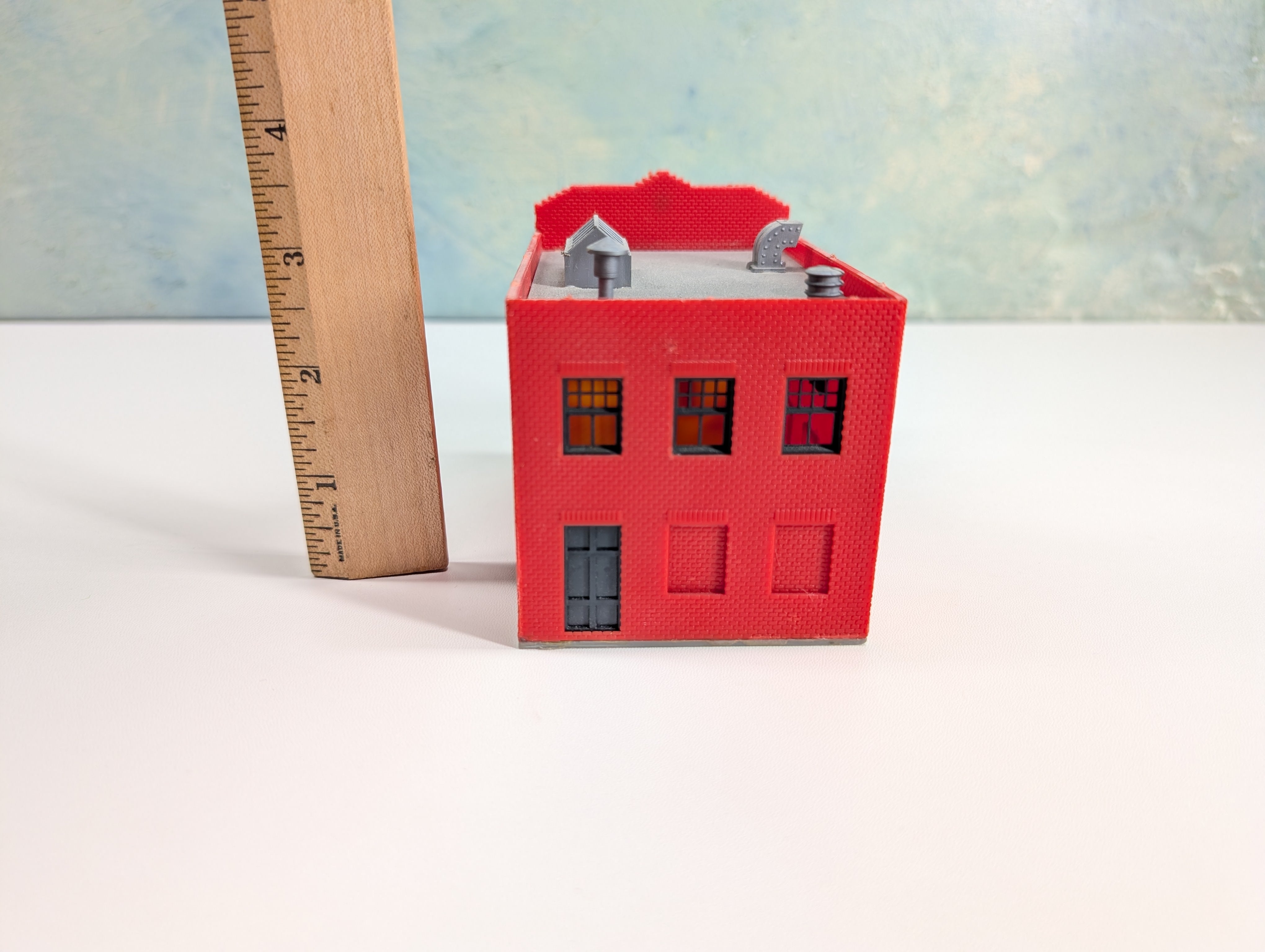 USED Tyco HO Scale General Store, Ritter Finance, Brick Storefront