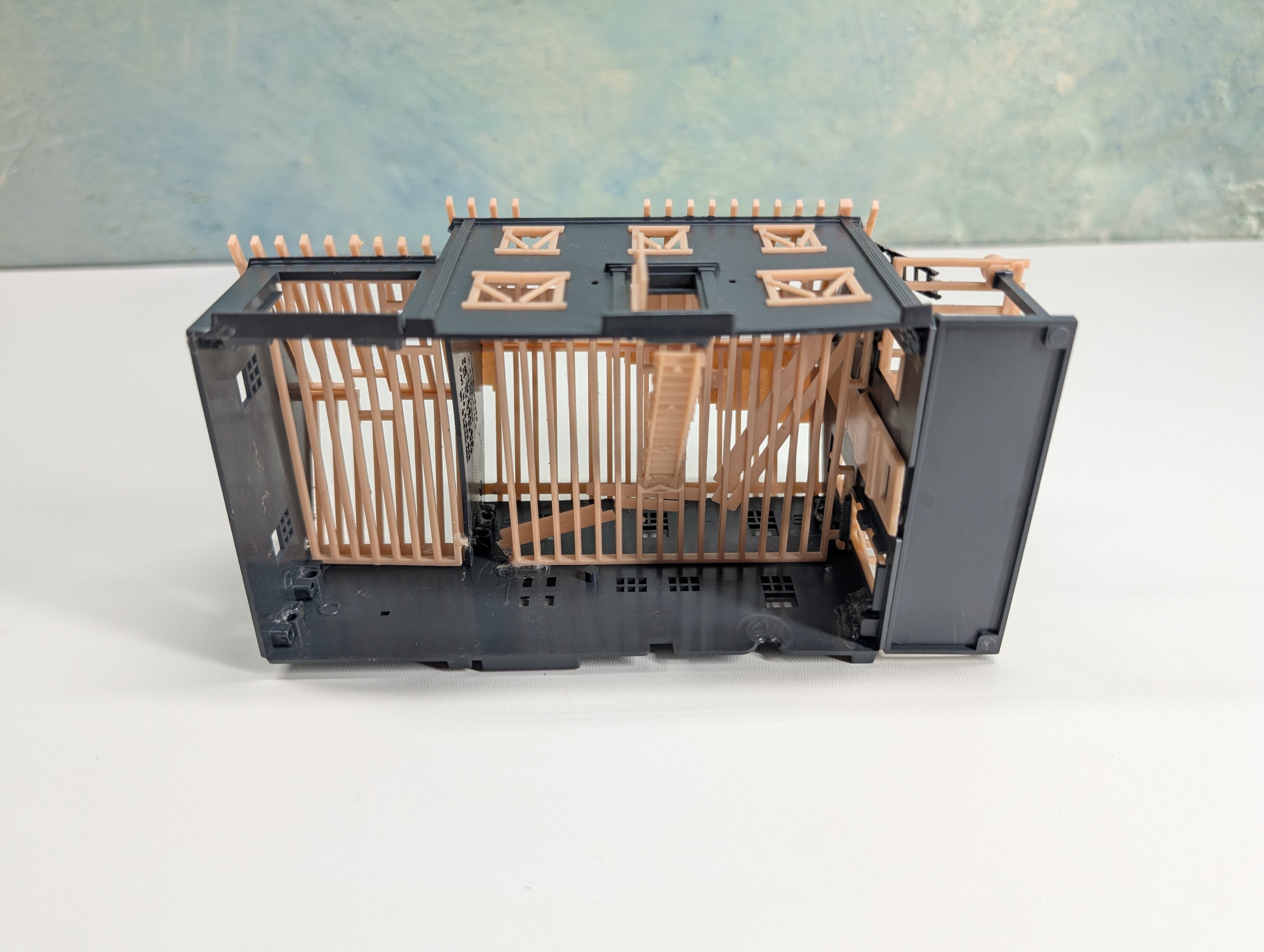 USED HO Scale Gray Home Under Construction