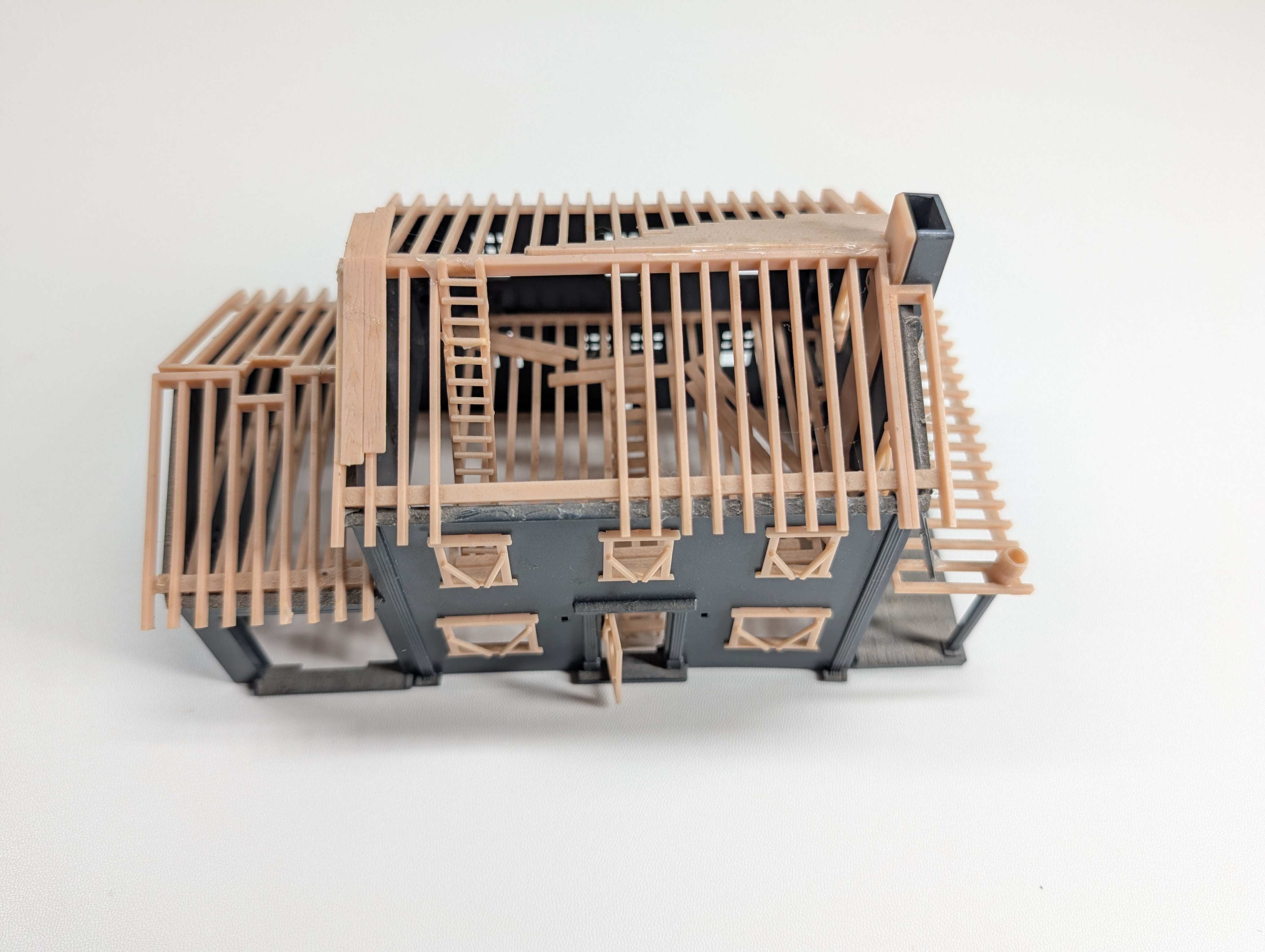 USED HO Scale Gray Home Under Construction