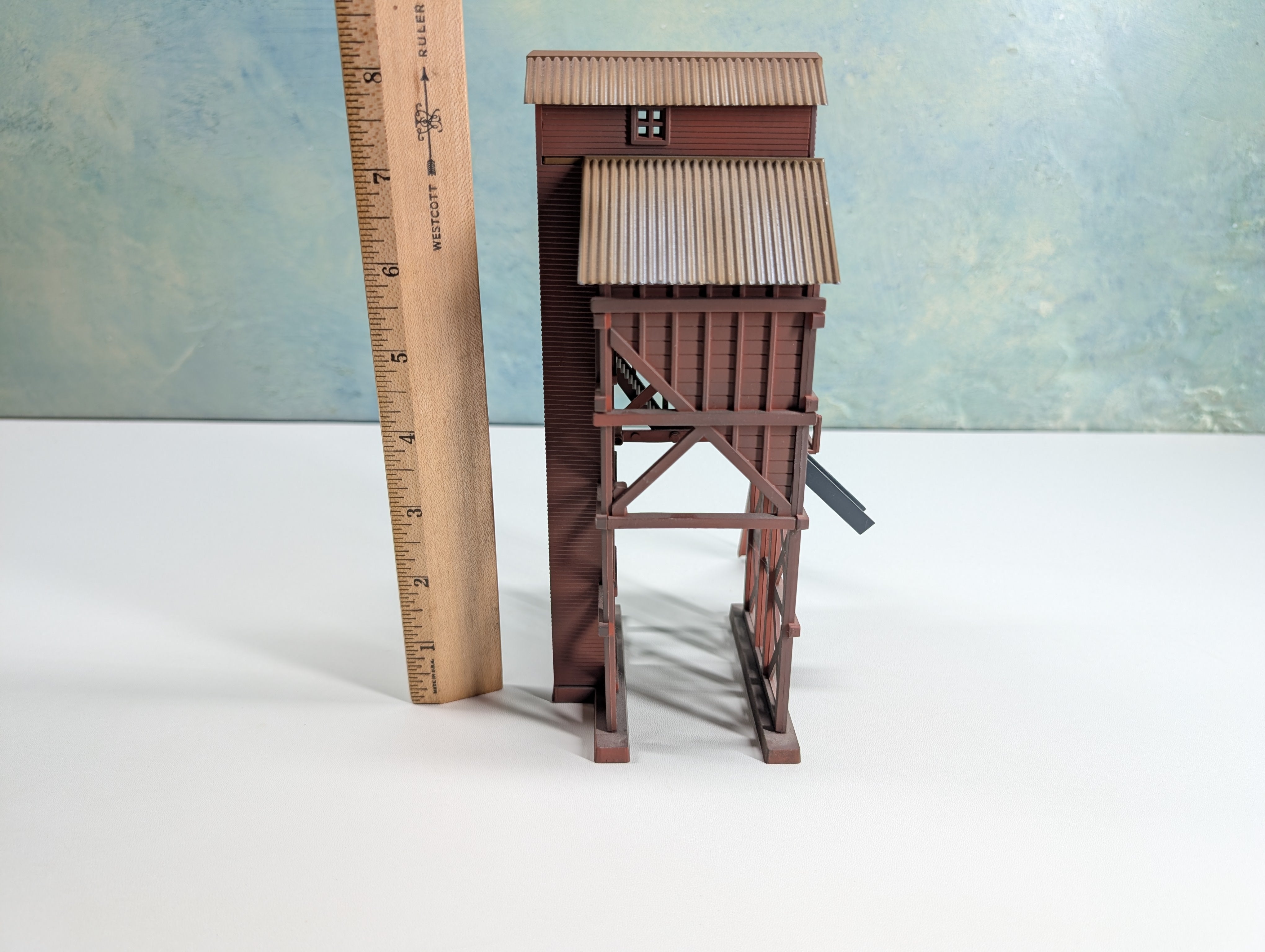 USED HO Scale Coaling Station, Weathered