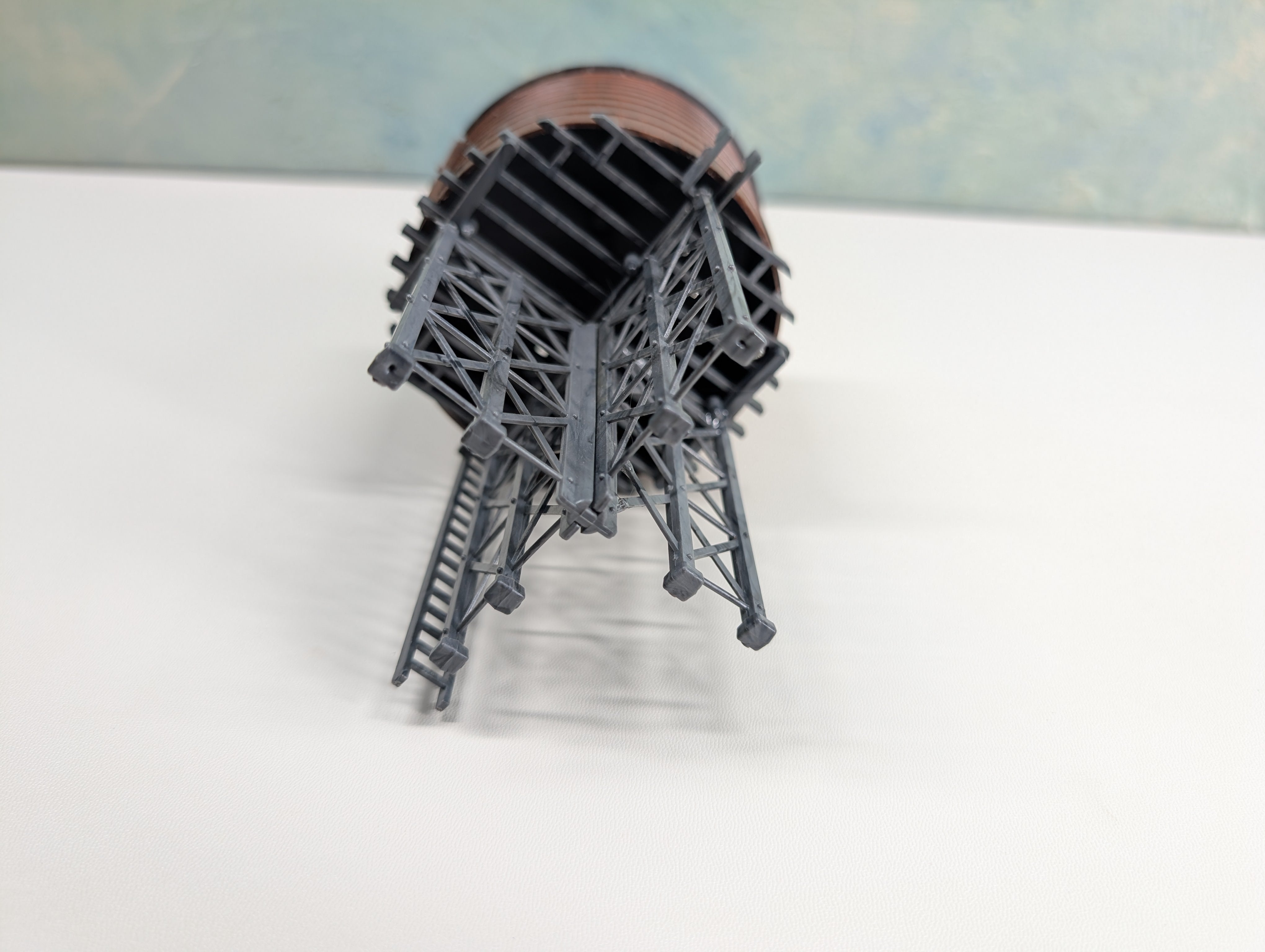 USED Bachmann Plasticville HO Scale Water Tower