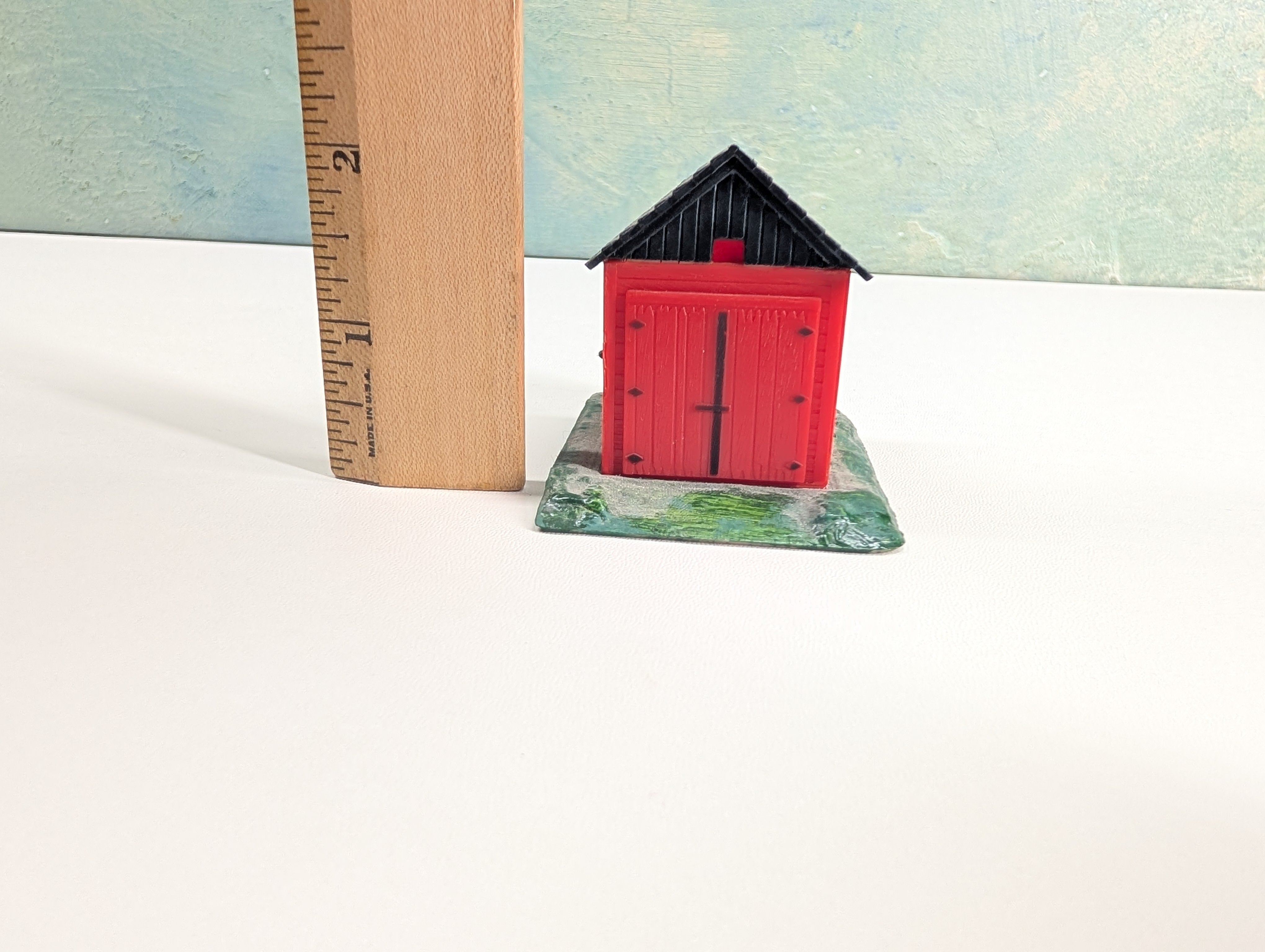USED HO Scale Red Workshop
