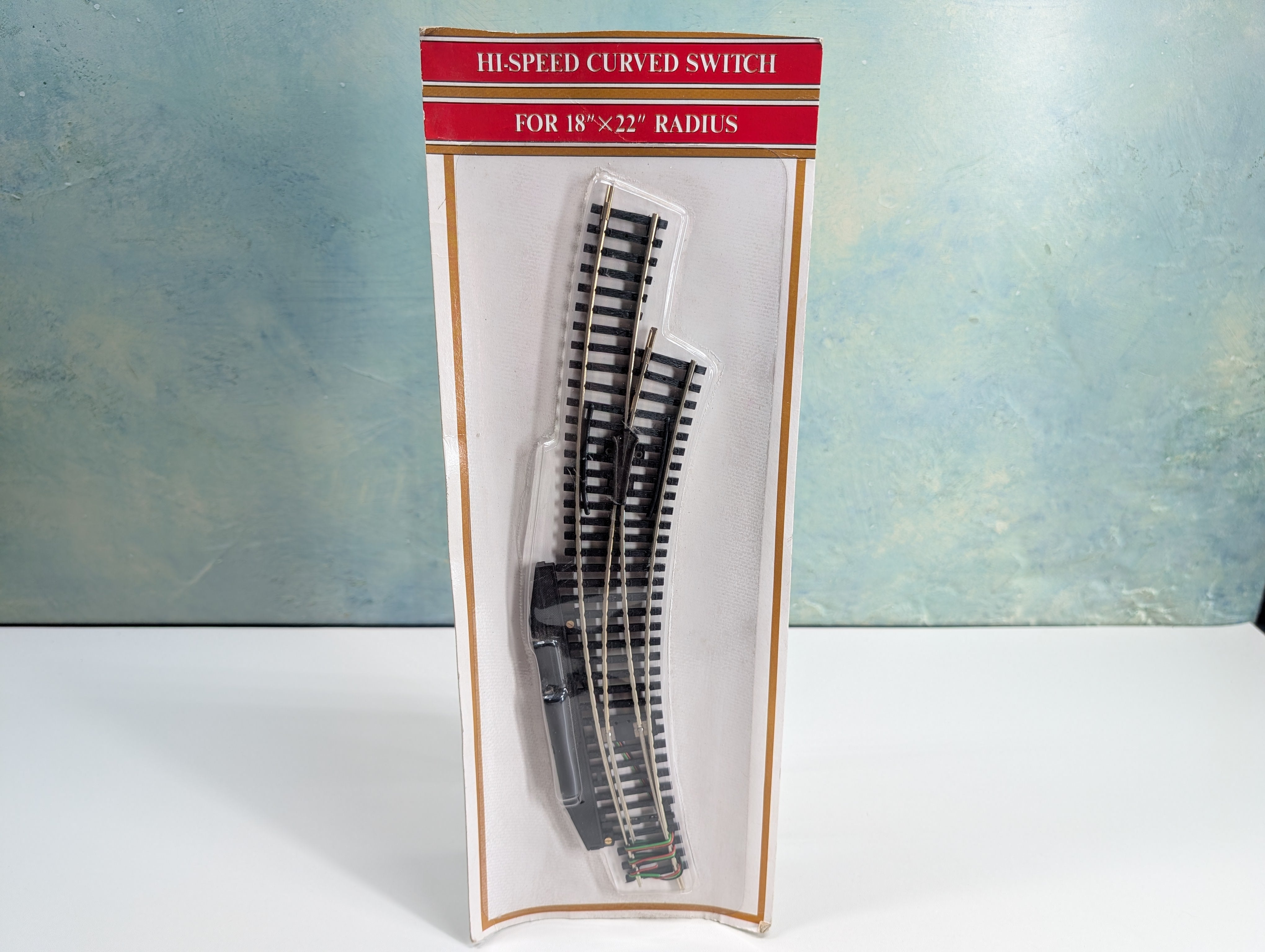 Model Power 181 HO Scale Nickel Silver Code 100 18" x 22" Radius Curve Switch, Manual, RH