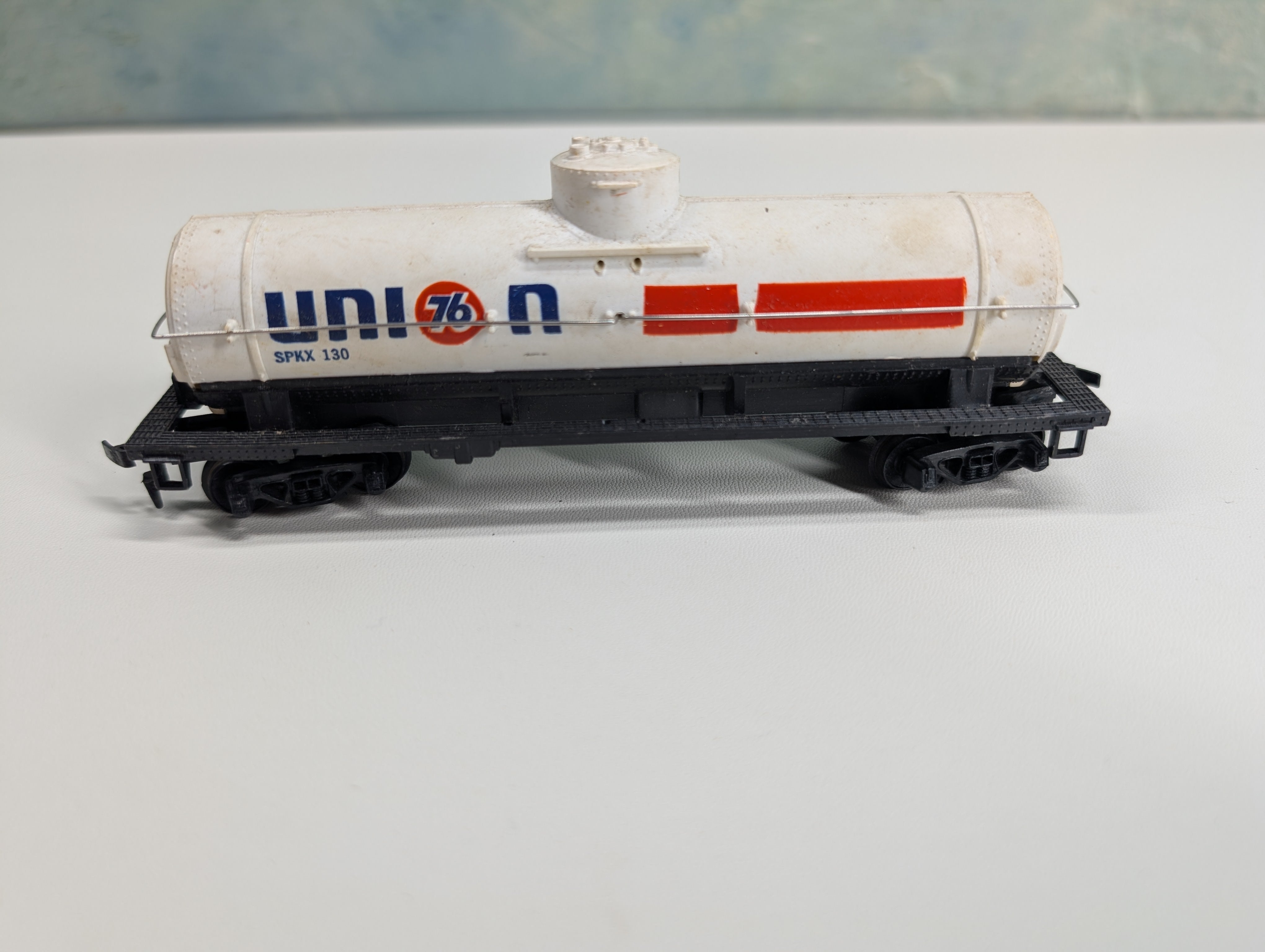 USED Tyco HO Scale Single Dome Tank Car Union 76 SPKX #130