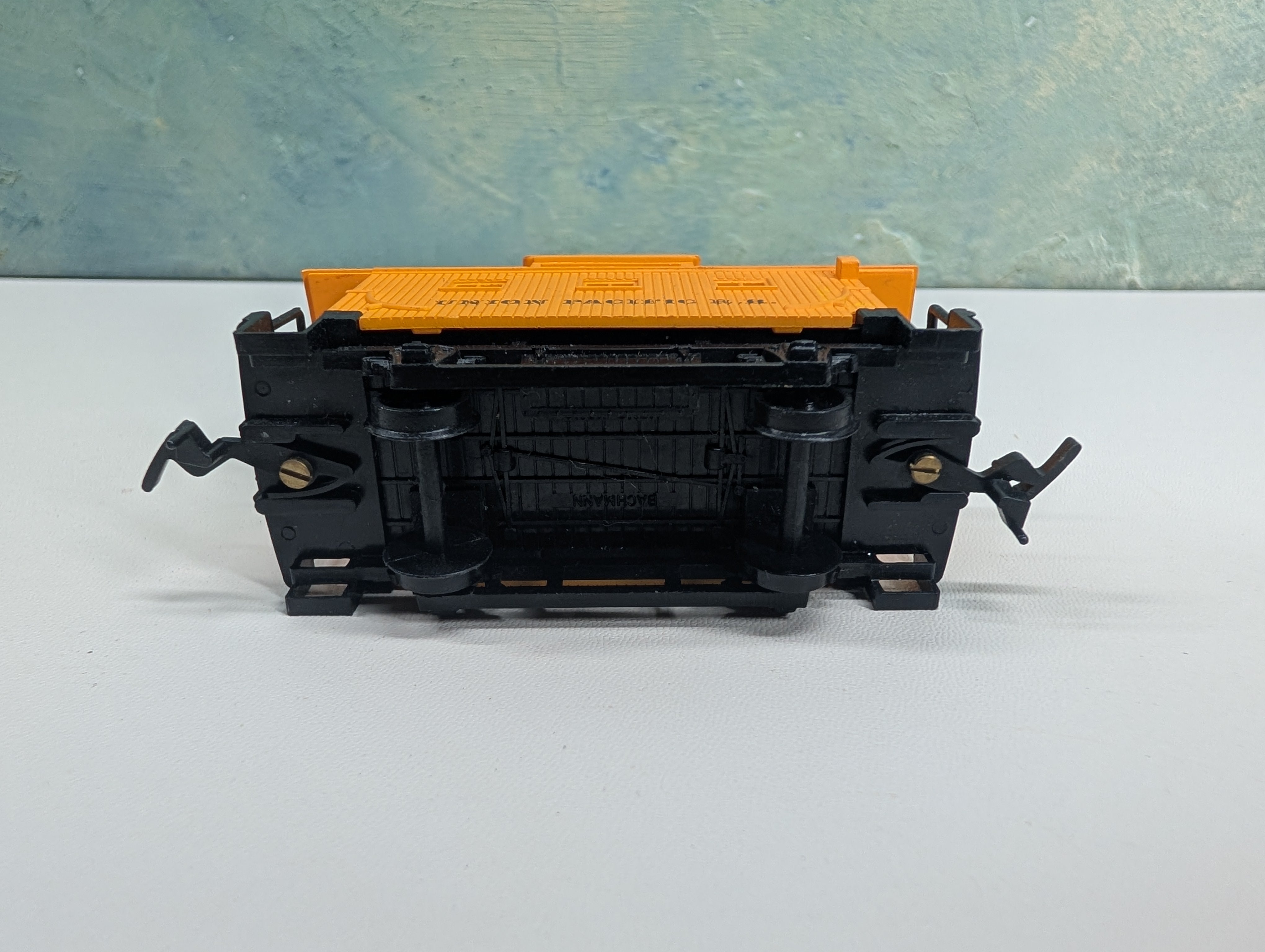 USED Bachmann HO Scale Bobber Caboose Union Pacific