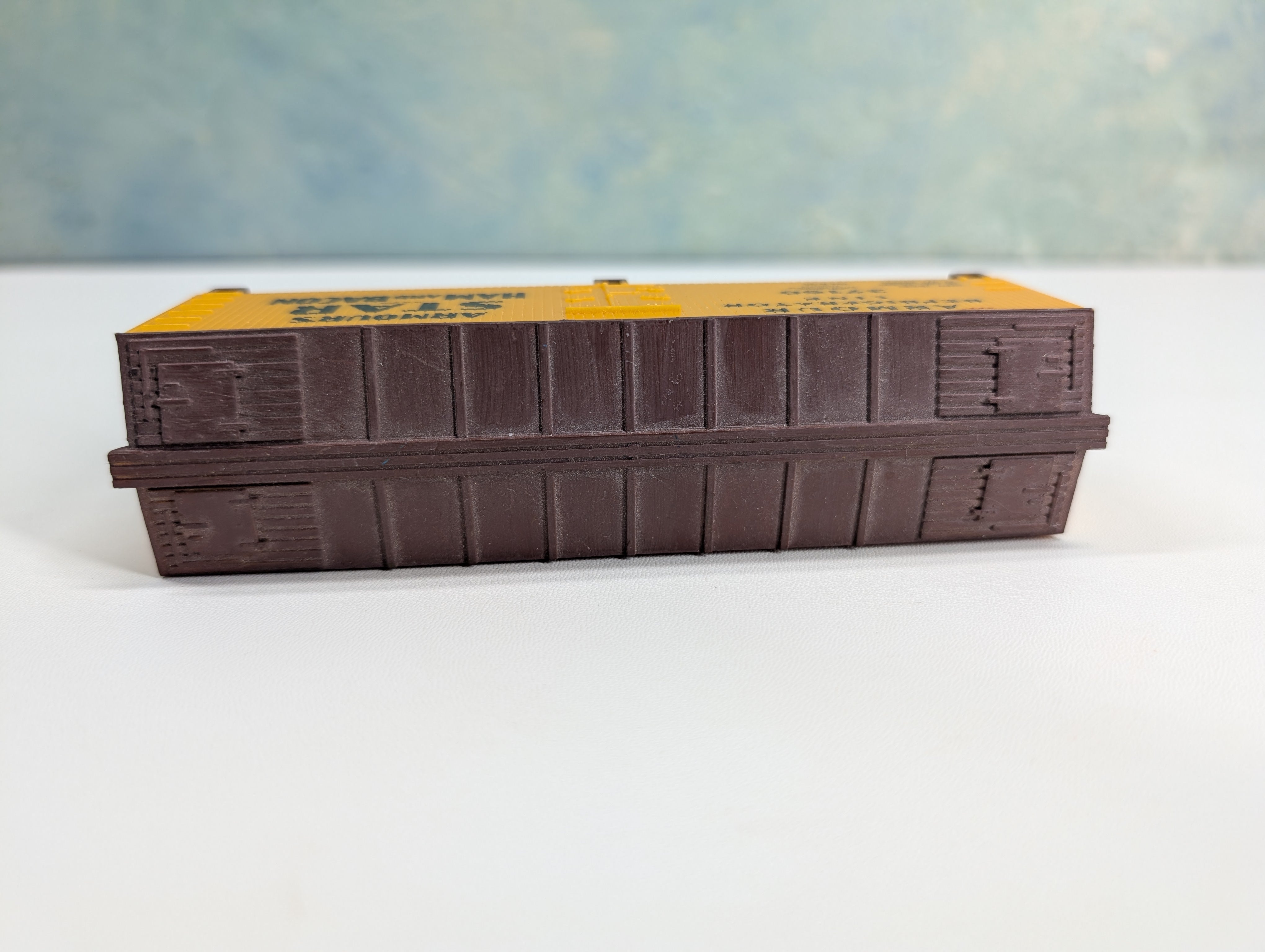 USED Life-Like HO Scale Reefer Armour's Star Ham & Bacon #37160 Weathered