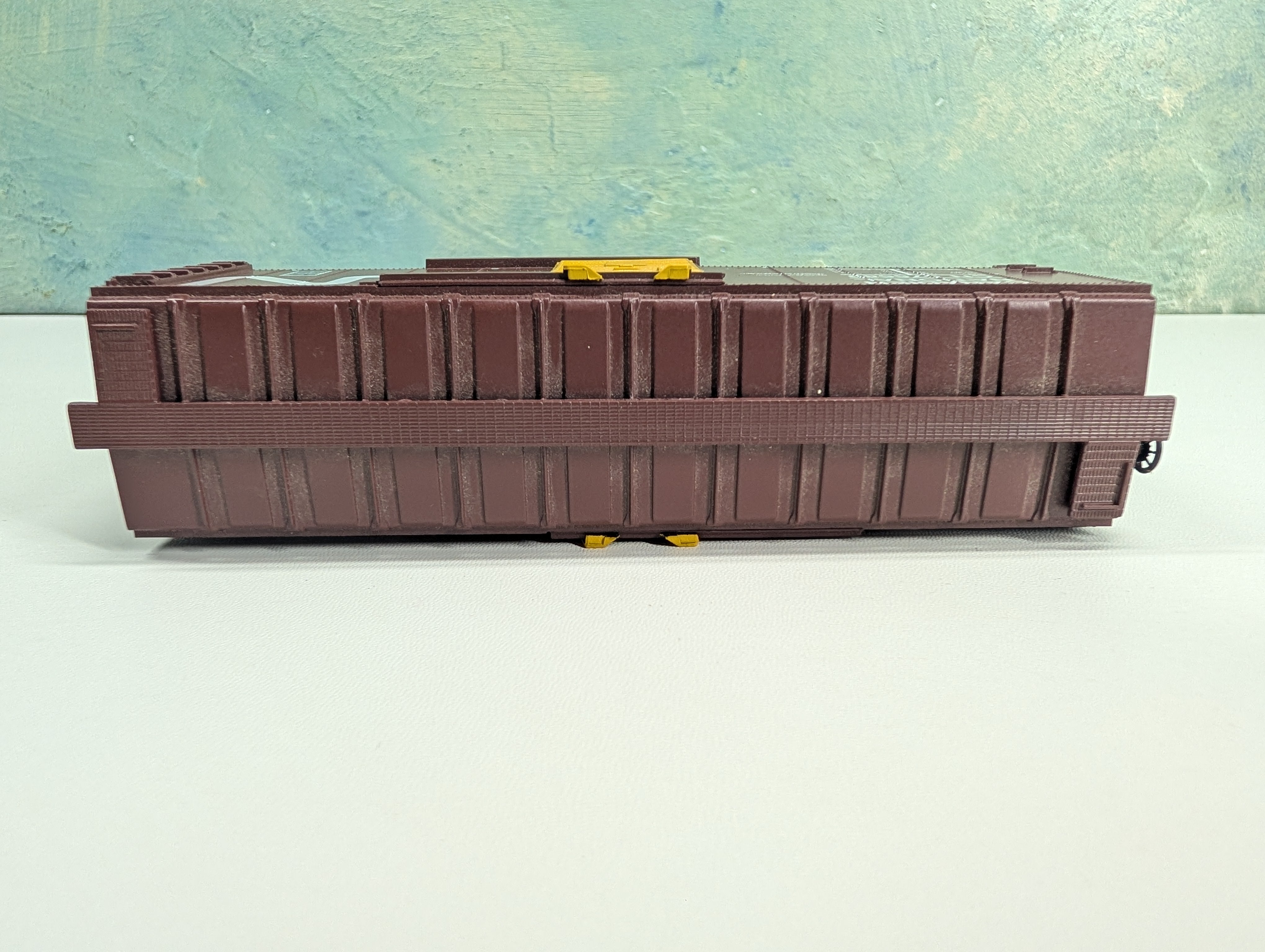 USED Athearn HO Scale 40' Box Car w/ Track Cleaner Canadian National CN #576689