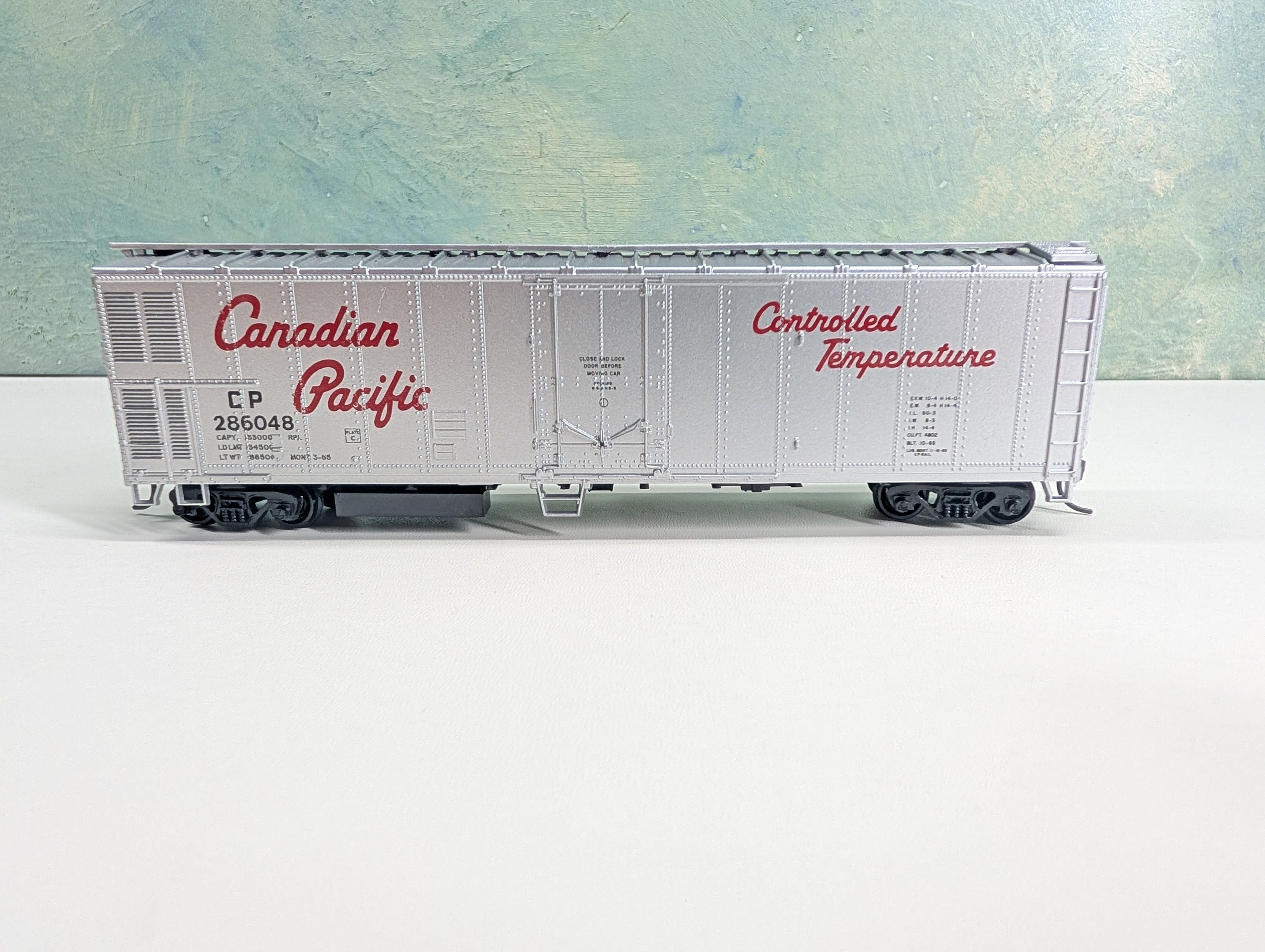 USED Athearn HO Scale 50' Box Car Canadian Pacific CP #286048 Controlled Temperature