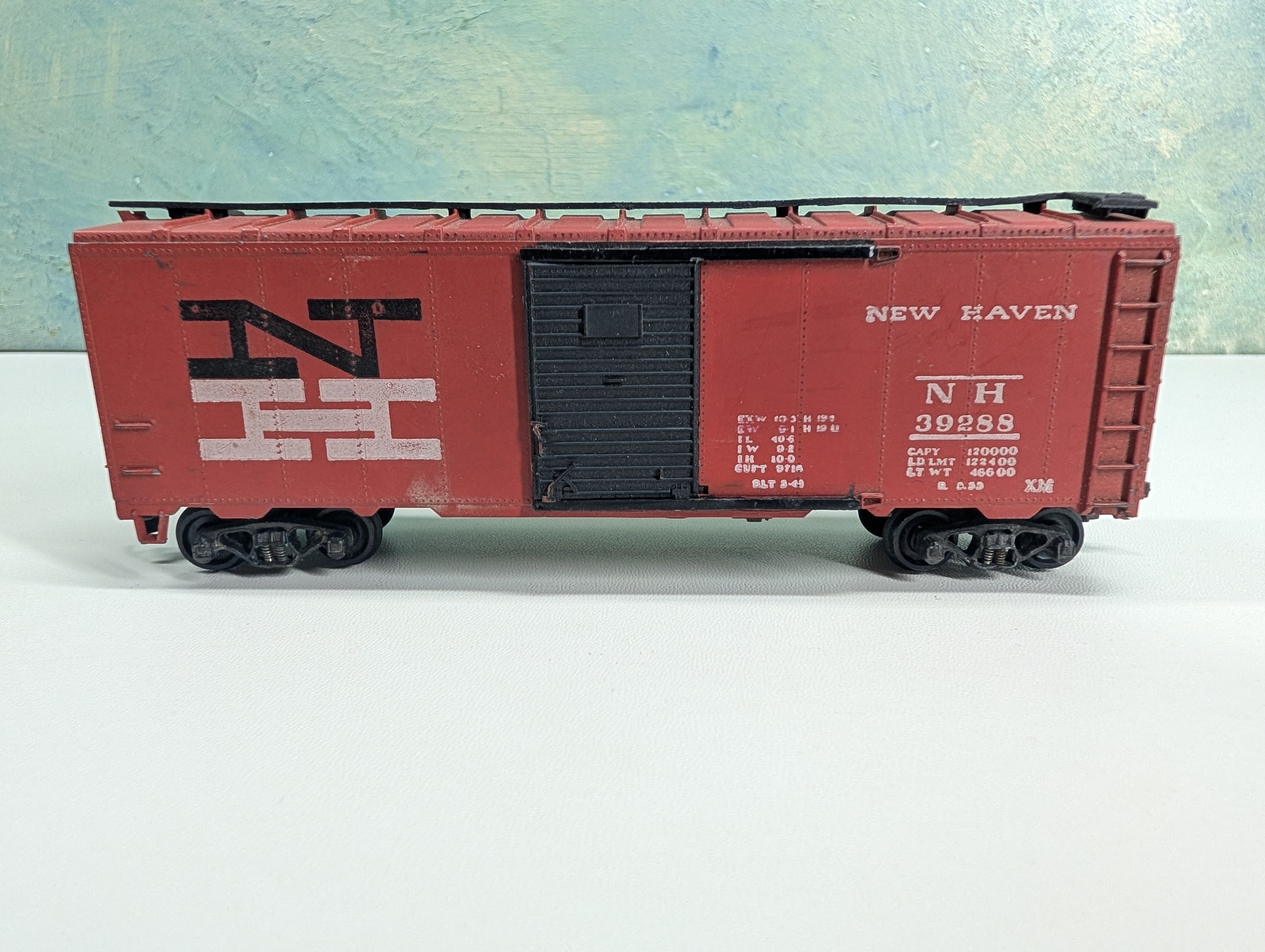 USED Athearn HO Scale 40' Box Car New Haven NH #39288