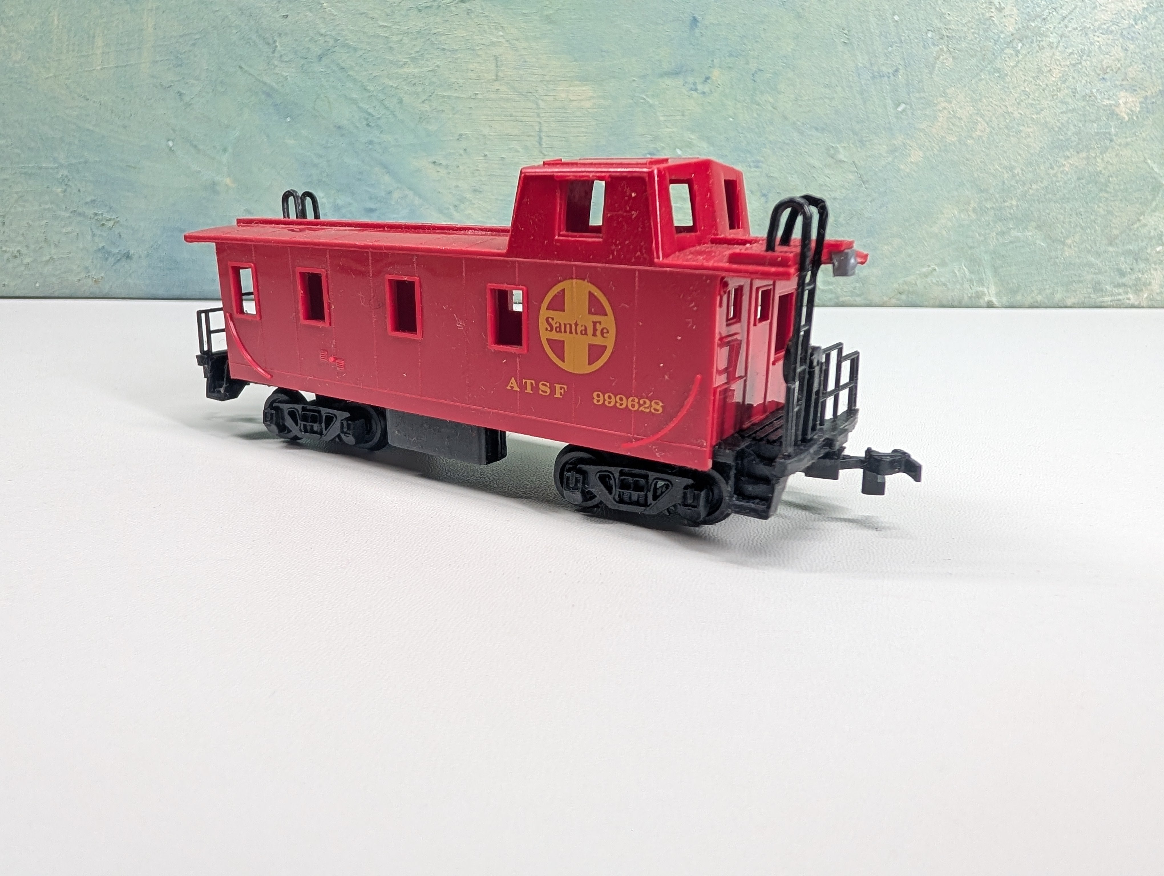 USED Bachmann HO Scale Caboose Santa Fe ATSF #999628