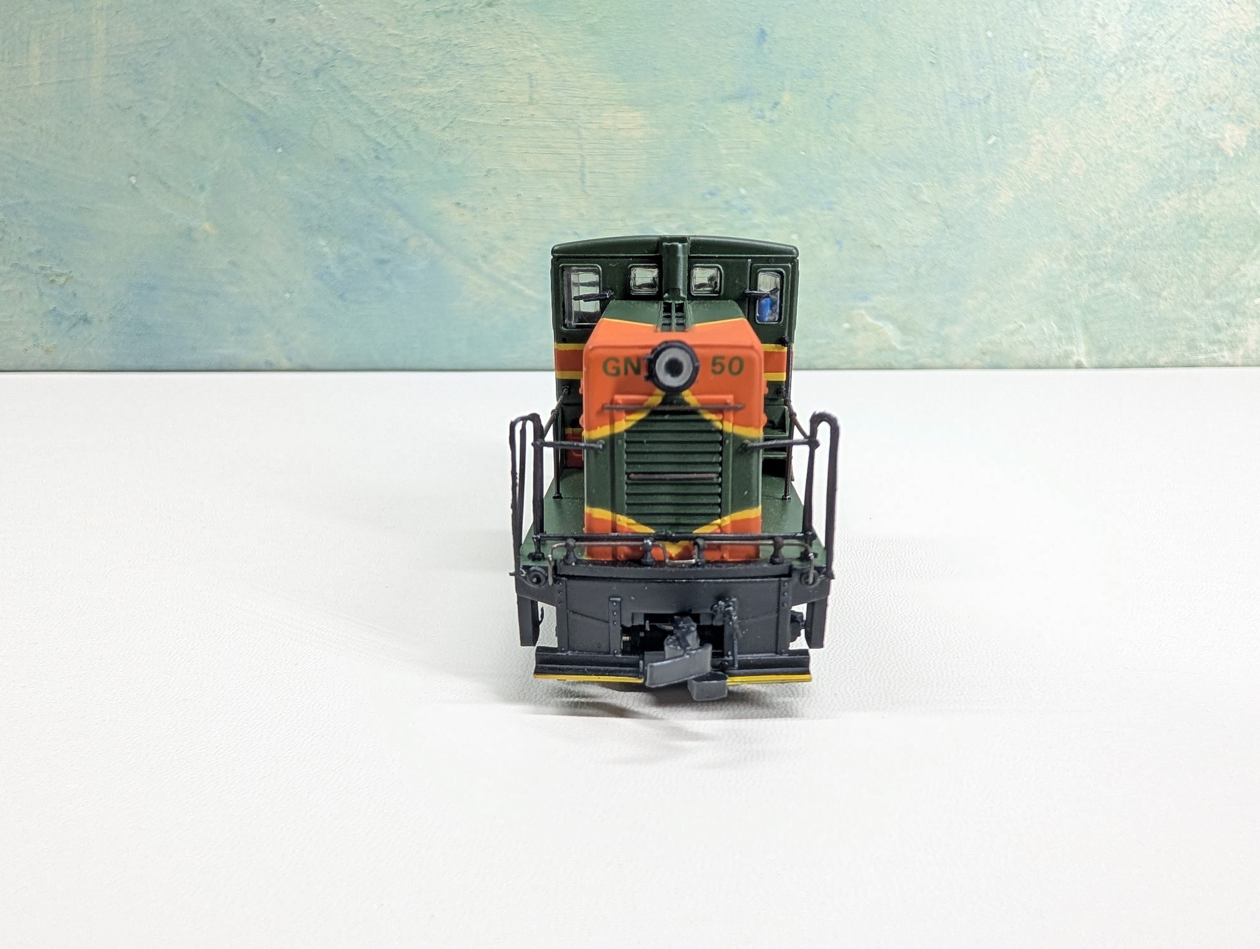 USED Bachmann 80010 HO Scale Spectrum GE 44-Ton Switcher Great Northern #50 Repairs! DC