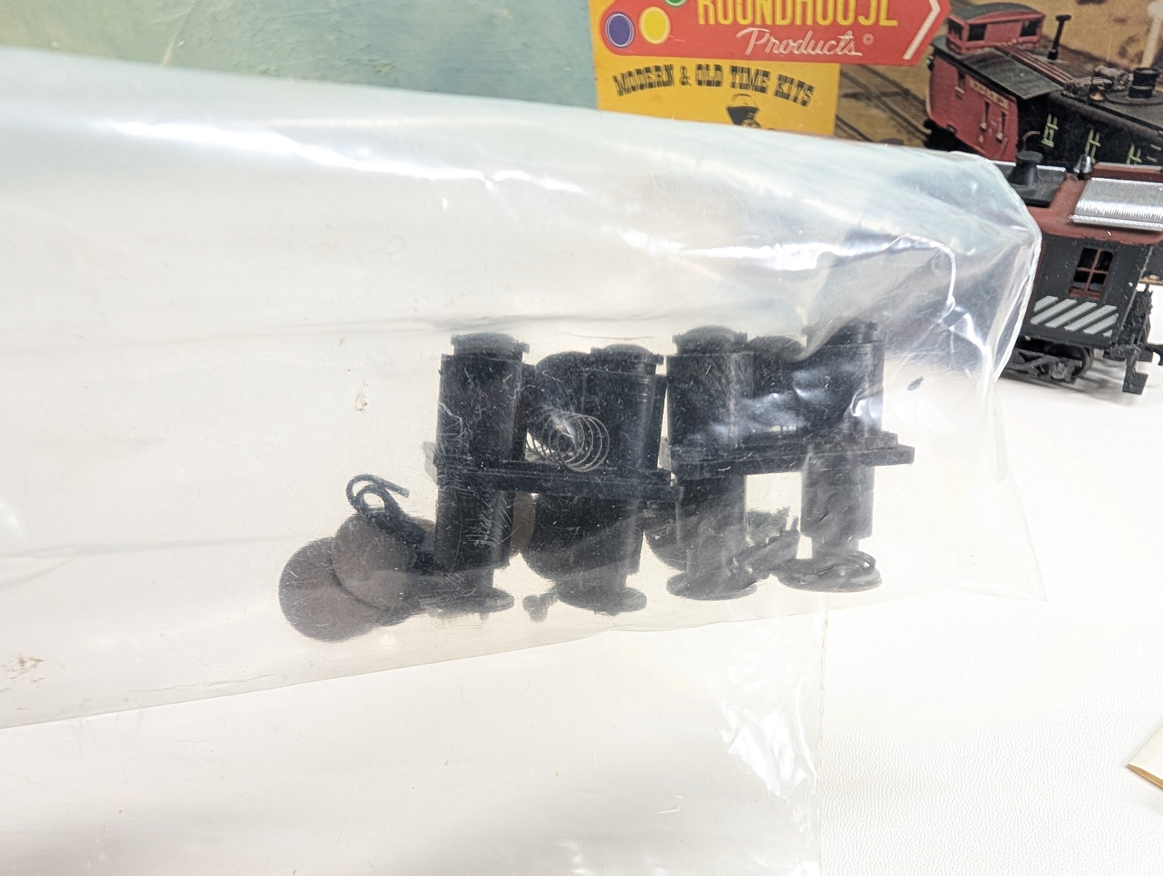 USED Roundhouse 2800 HO Scale Flywheel Diesel Track Cleaner MOW #371 Tested! DC KIT