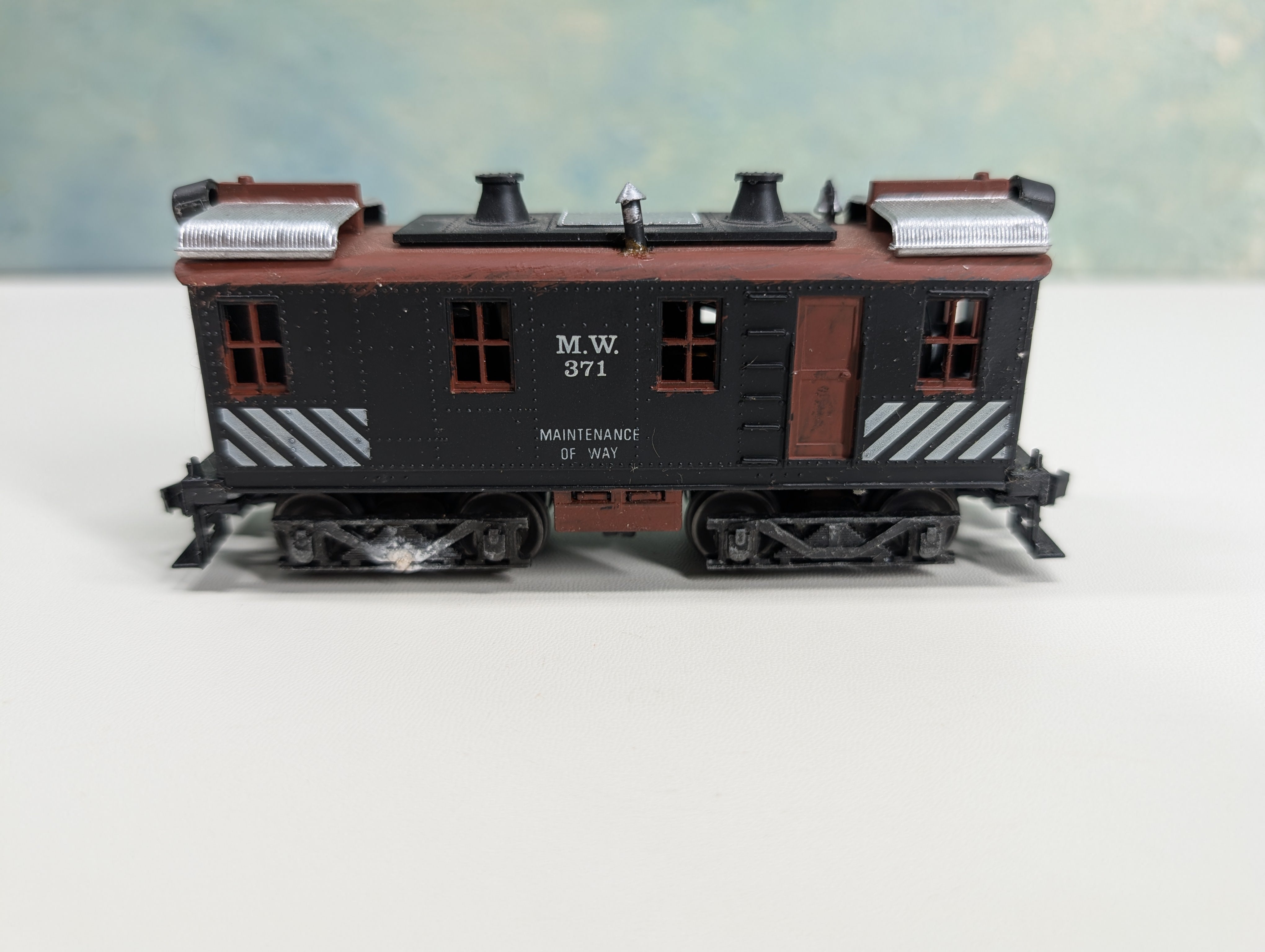 USED Roundhouse 2800 HO Scale Flywheel Diesel Track Cleaner MOW #371 Tested! DC KIT