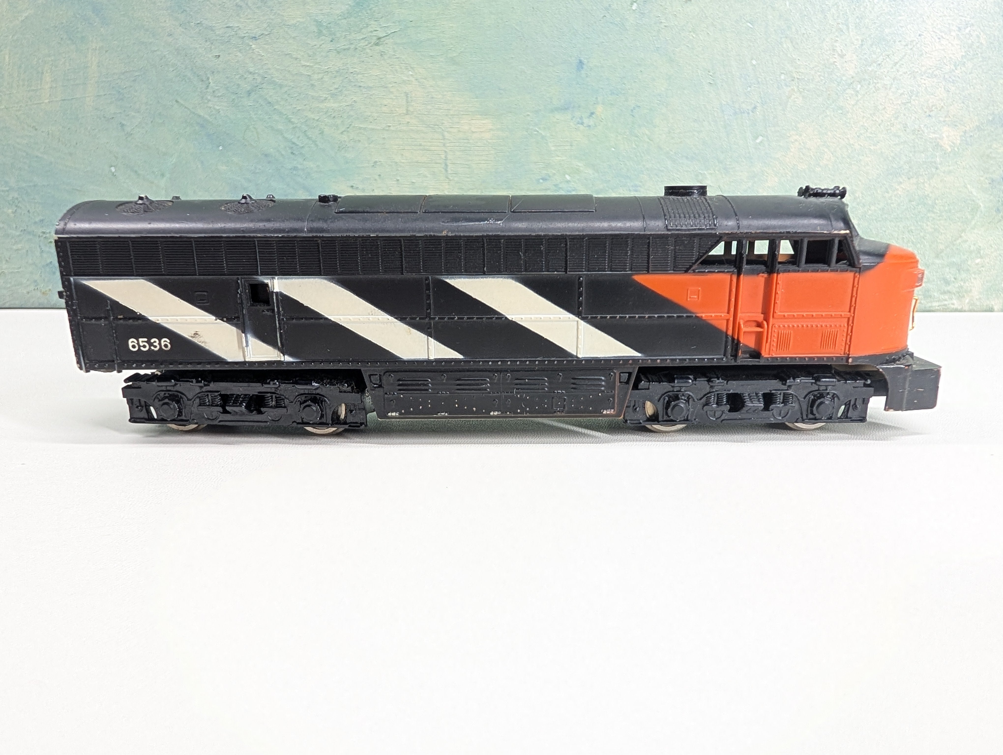 USED AHM HO Scale C-Liner Diesel Locomotive Canadian National #6536 Tested! DC