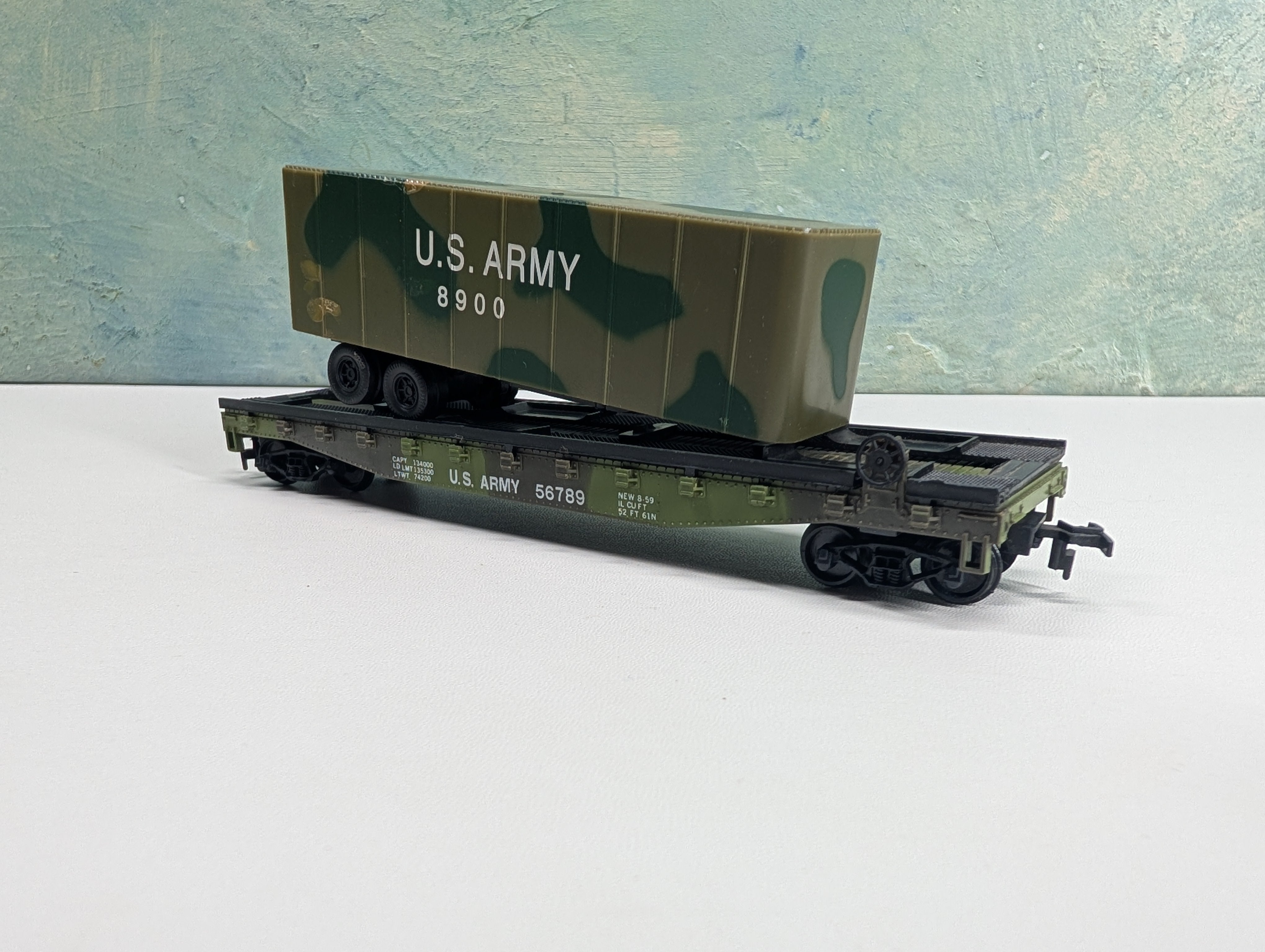 USED AHM HO Scale 50' Flat Car w/ Trailer US Army 56789